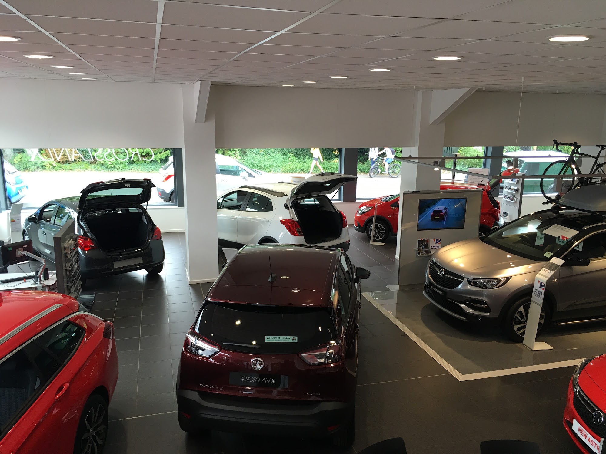 Westcars Vauxhall & Eurorepar Car Service Centre