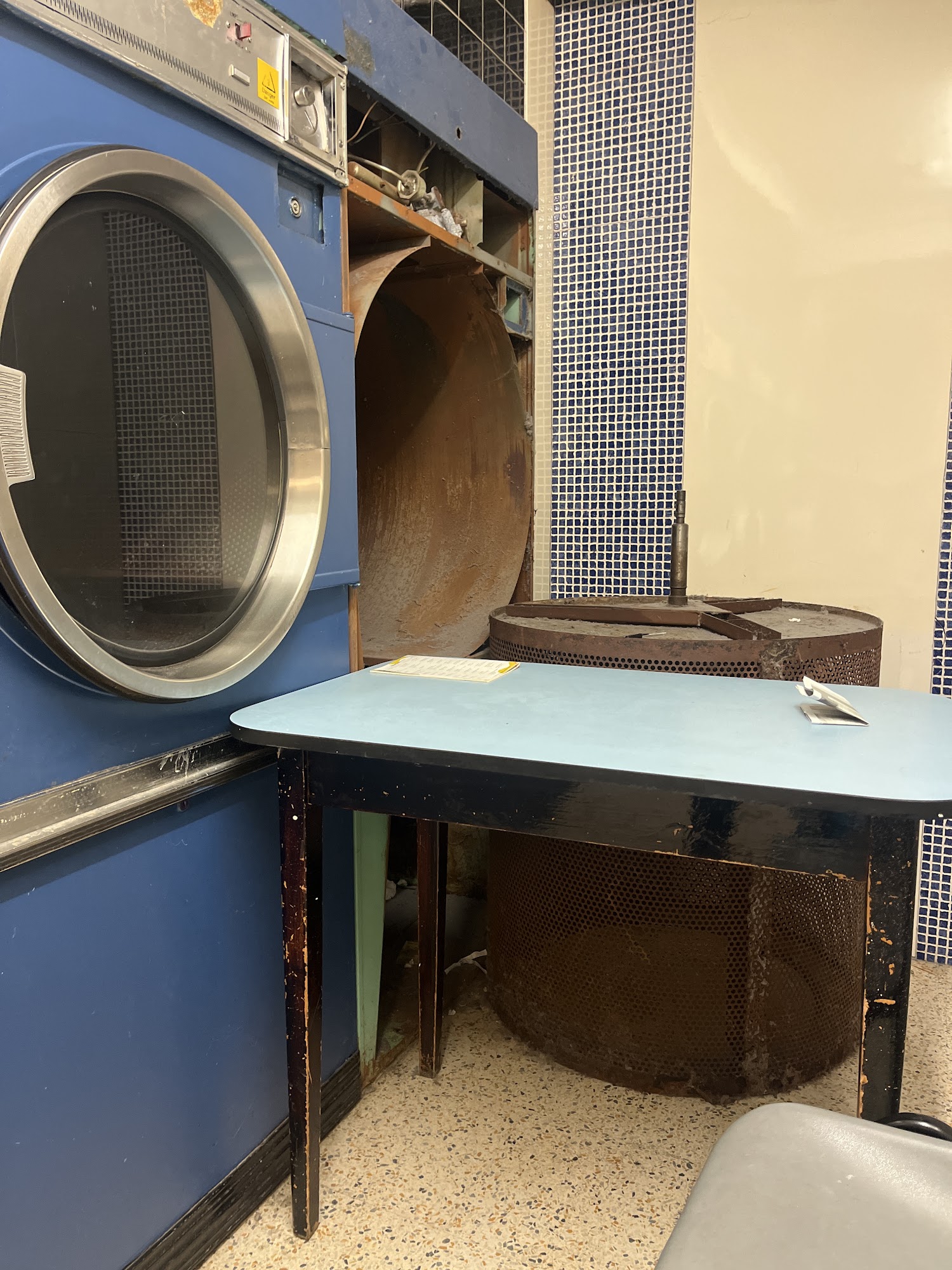 Hi-Tech Dry Cleaners & Launderette