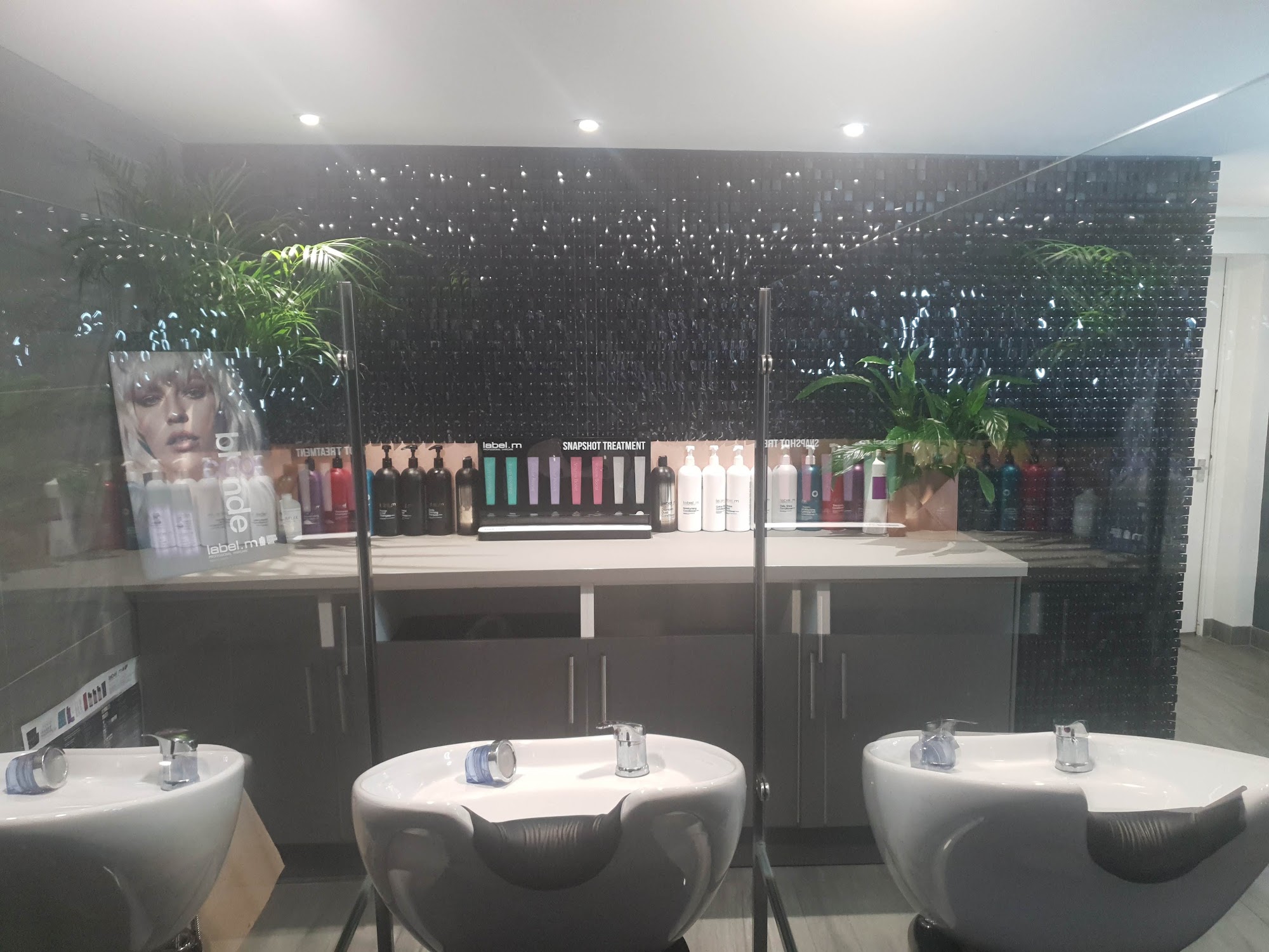 Tizard's House Of Hair & Beauty