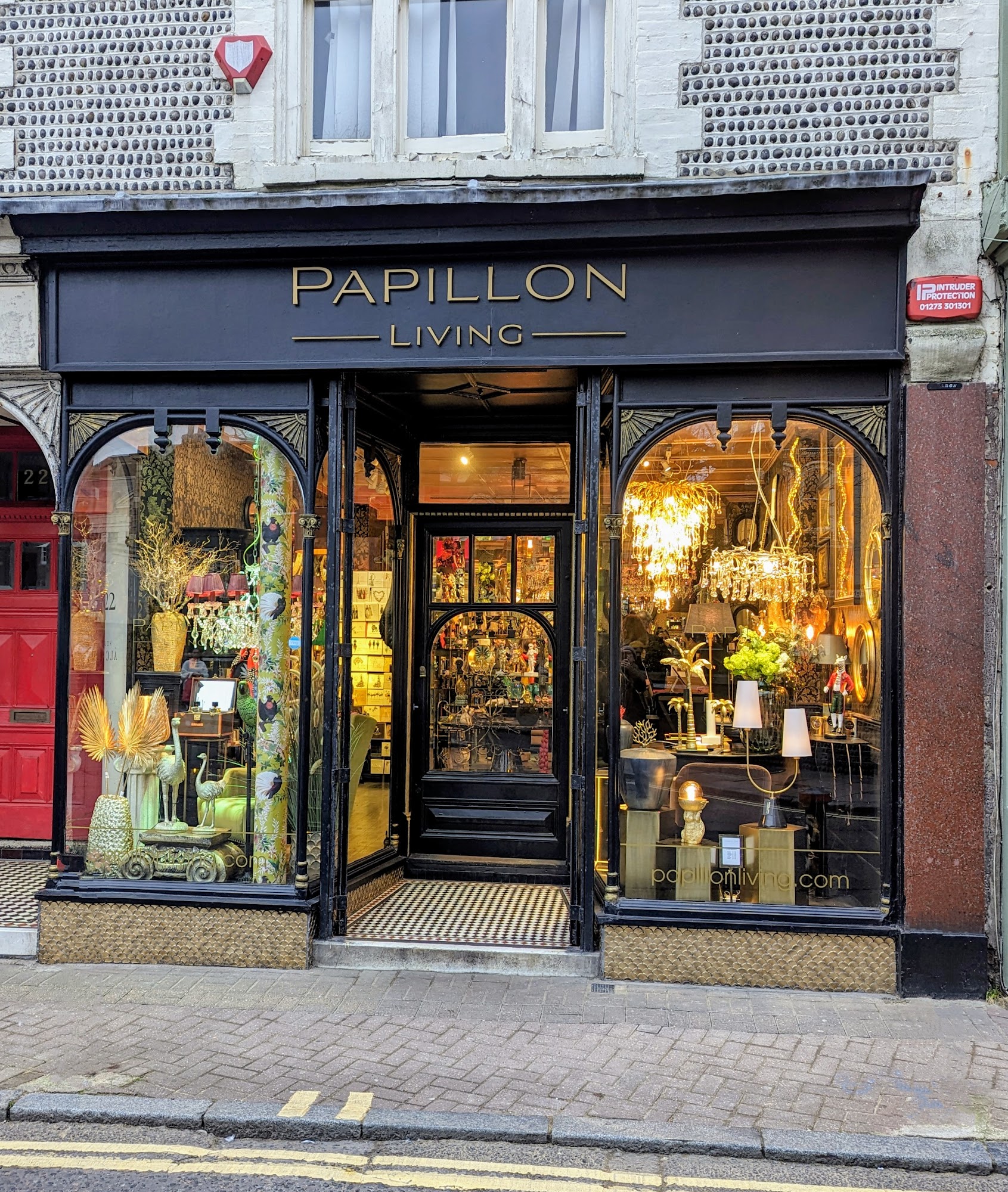 Papillon Living