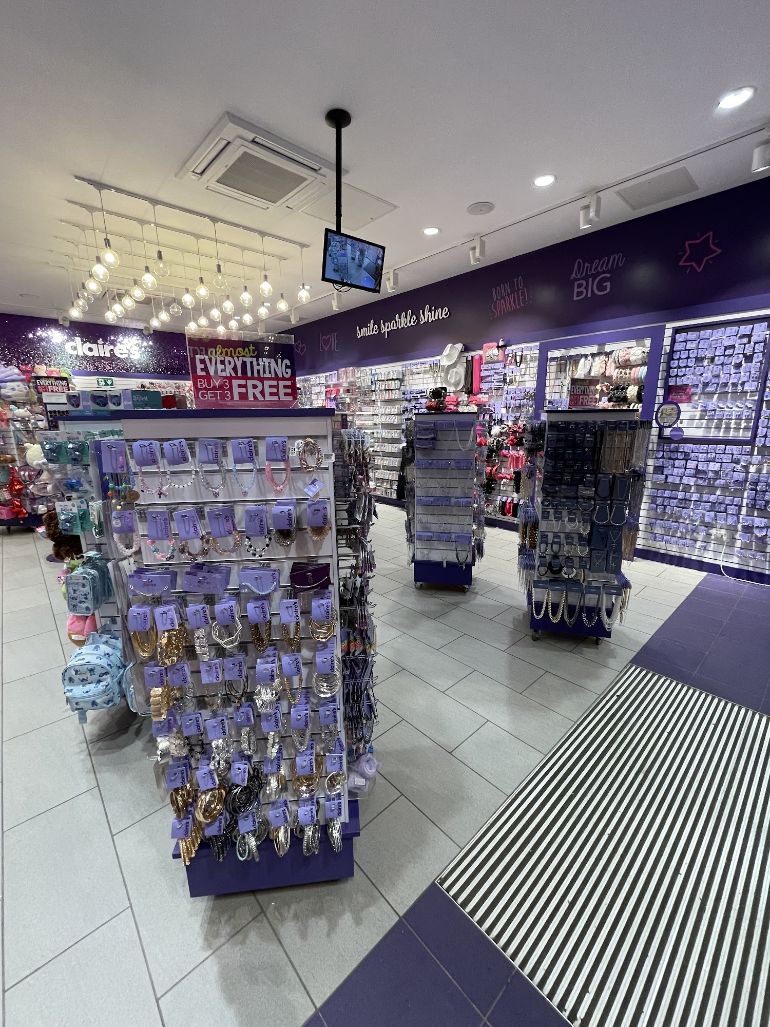 Claire's
