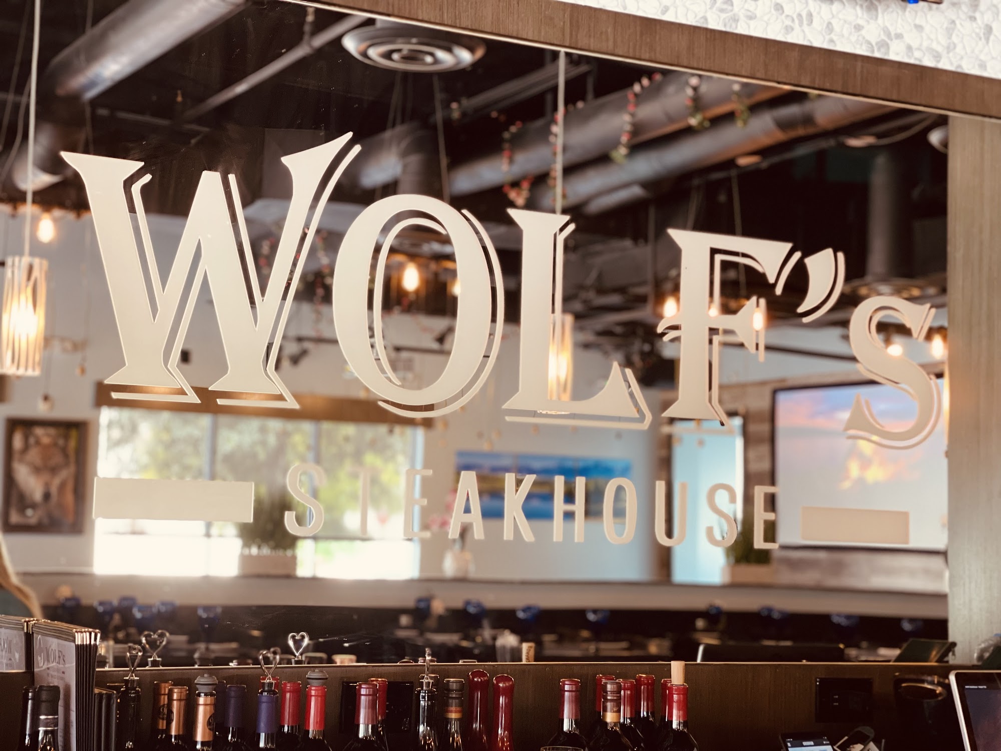 Wolf's Steakhouse