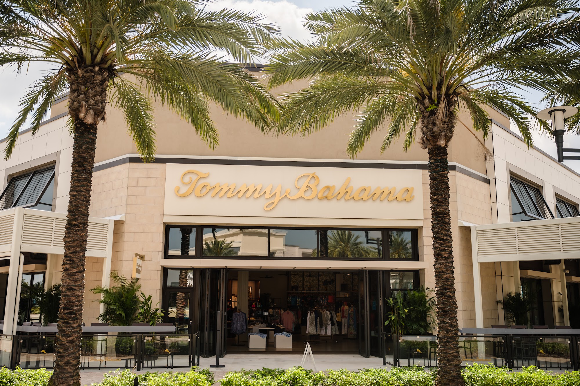 Tommy Bahama Marlin Bar & Store