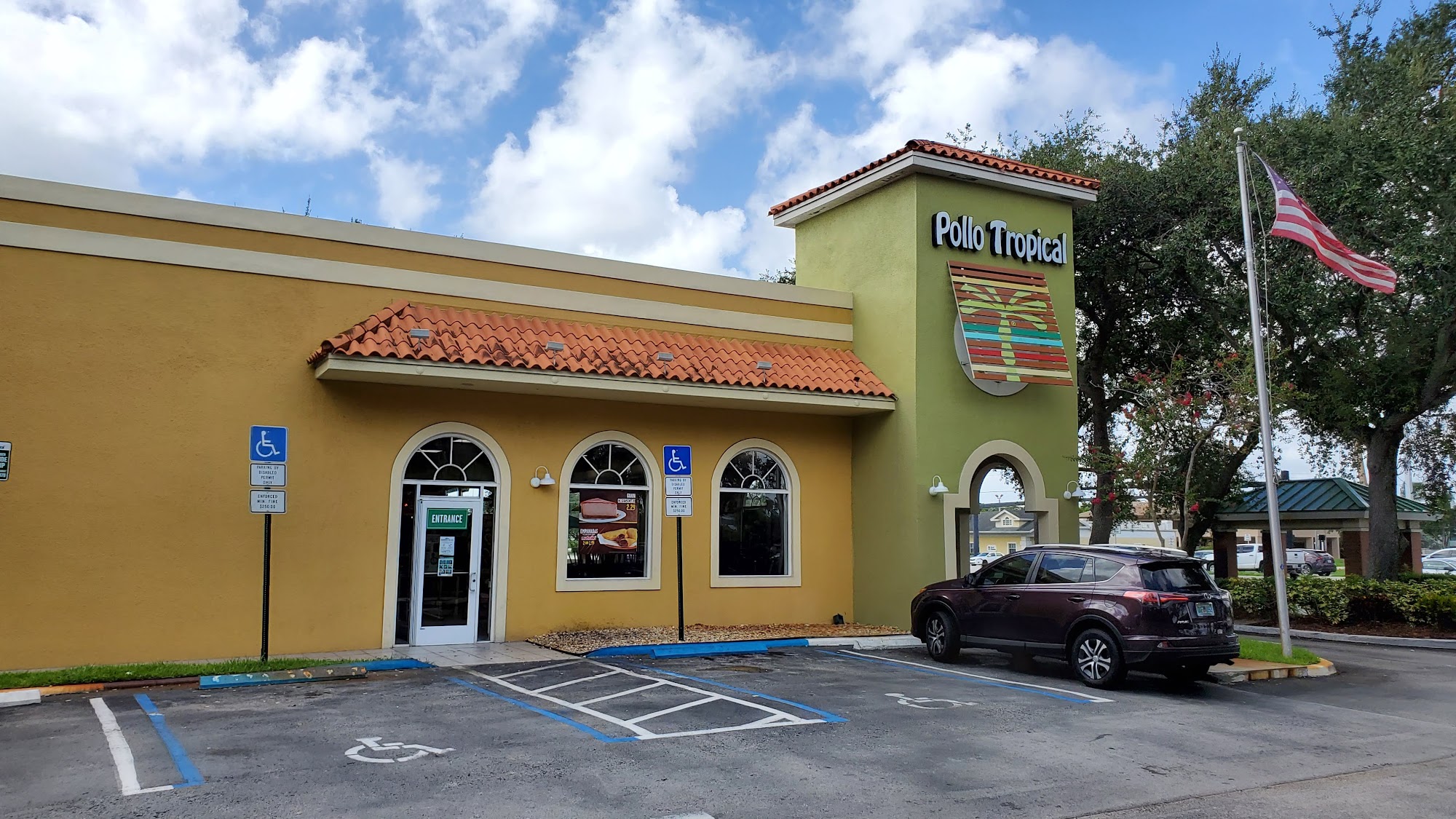 Pollo Tropical