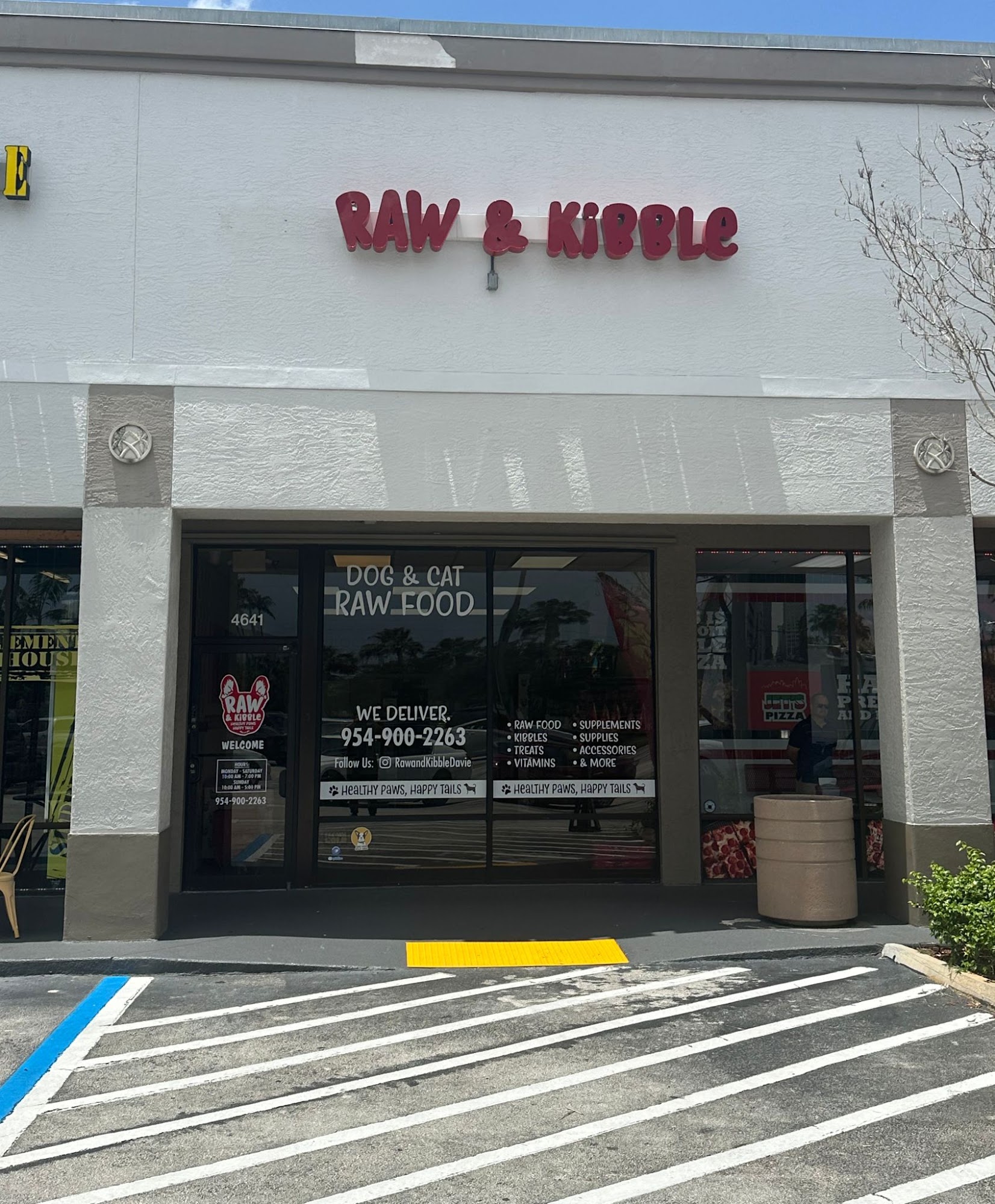 Raw and Kibble Davie Pet supply store
