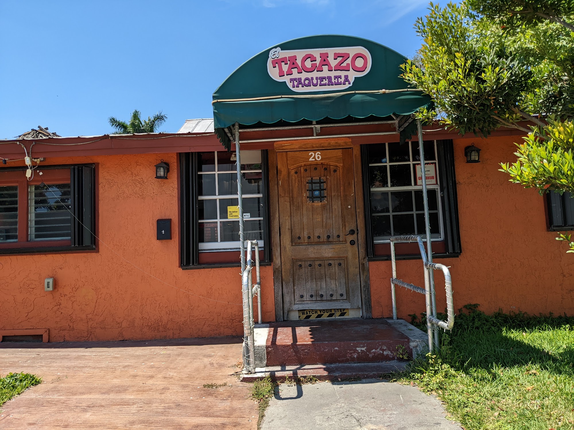 El Tacazo Taco Shop