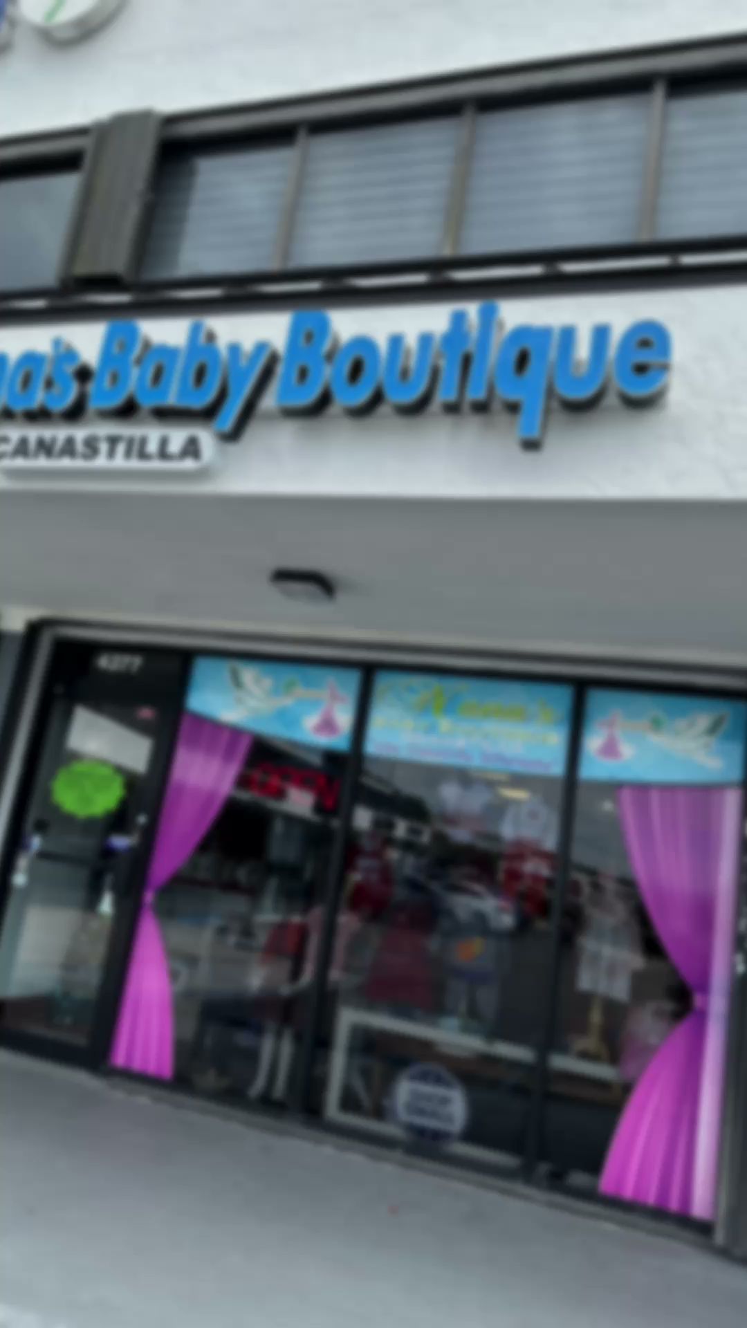 Nana's Baby Boutique - Canastilla