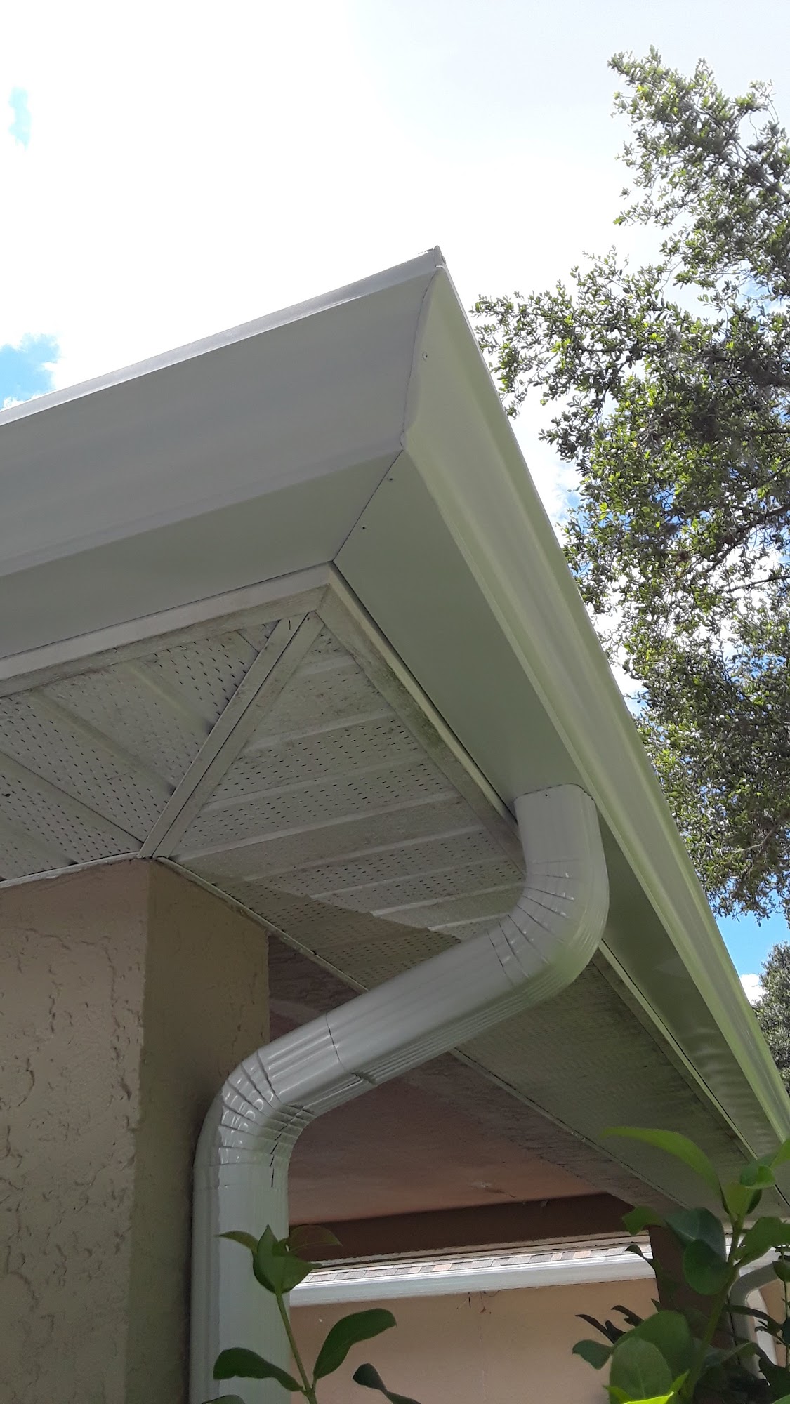 Over The Edge Seamless Gutters Inc 2441 Indian Key Dr, Holiday Florida 34691