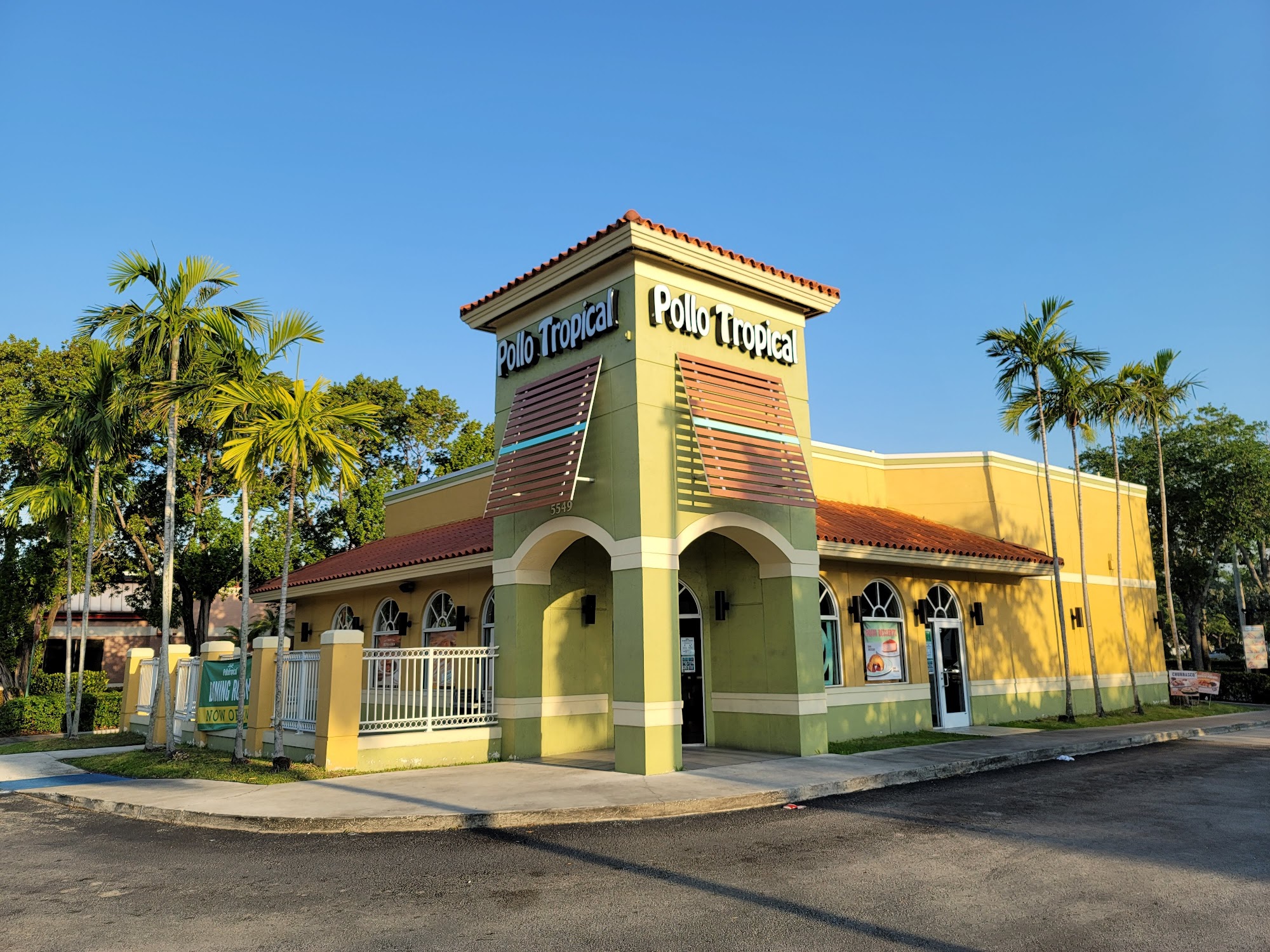 Pollo Tropical