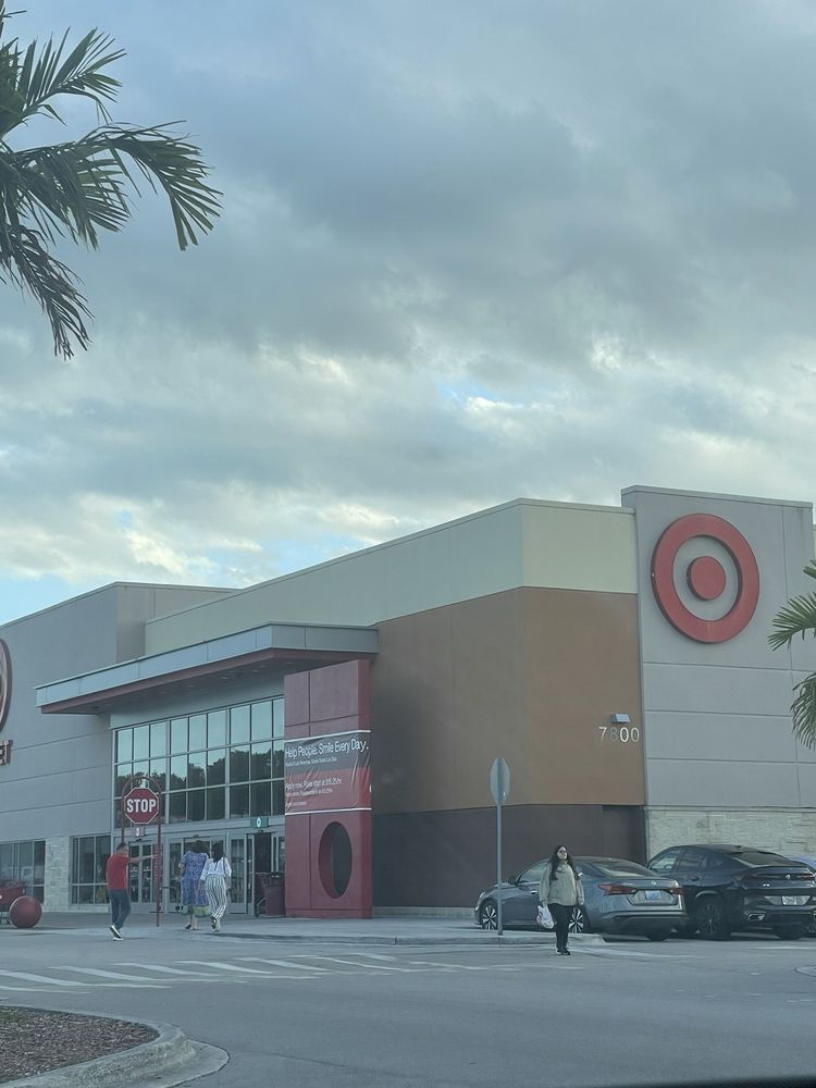 Target Photo Center