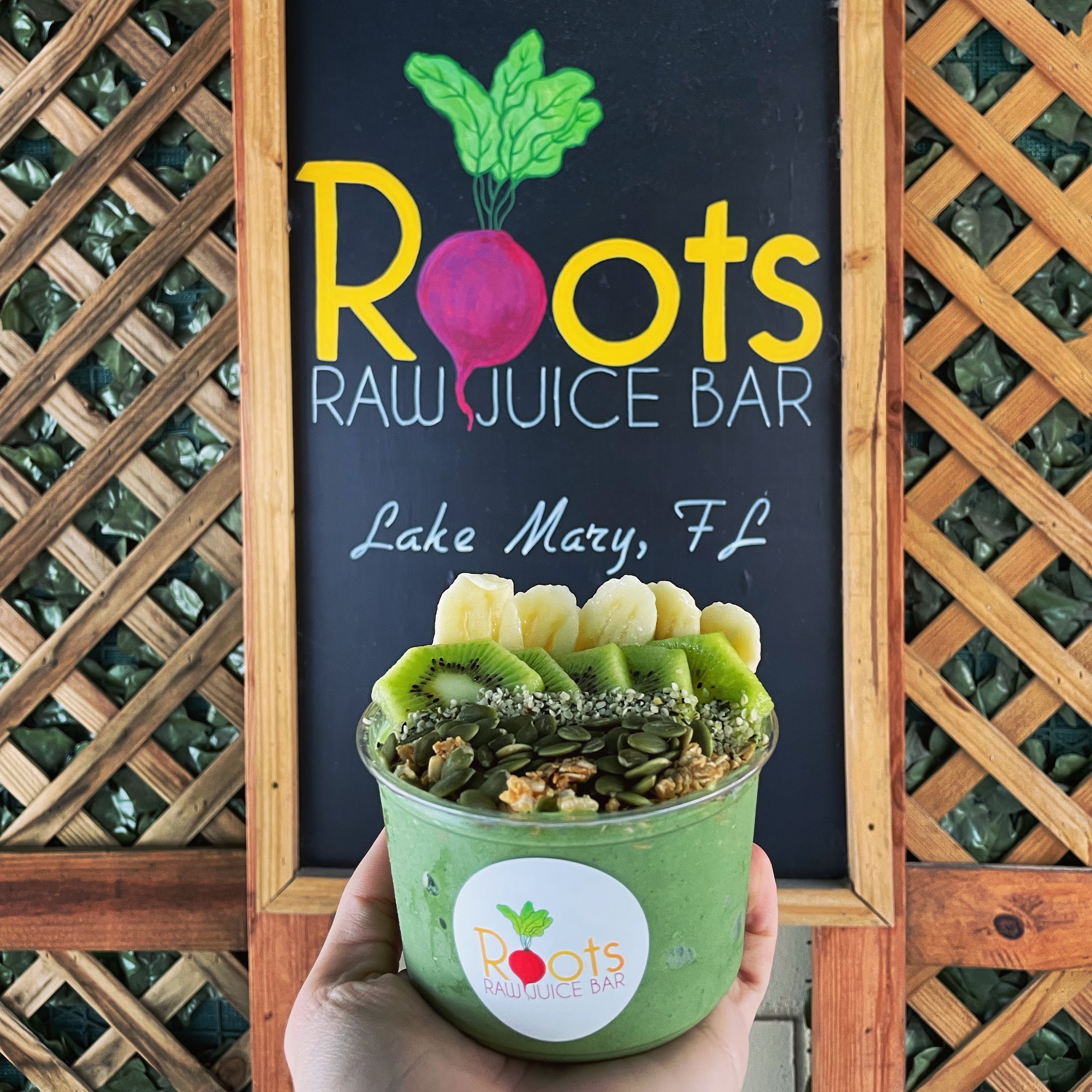 Root's Raw Juice Bar