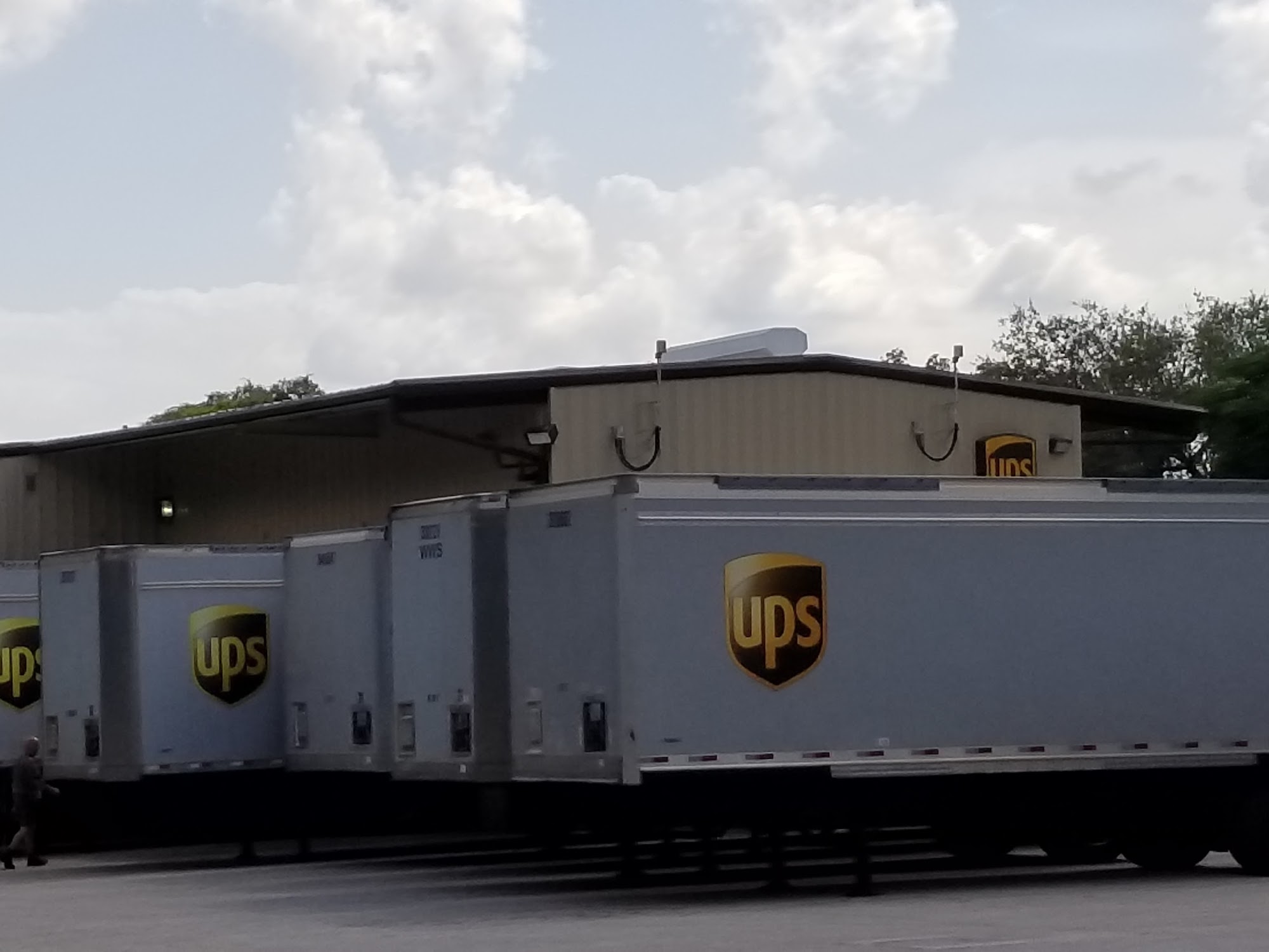 Instant Shipping Assistance Dive Into The World Of Ups Customer Center - wy415l8