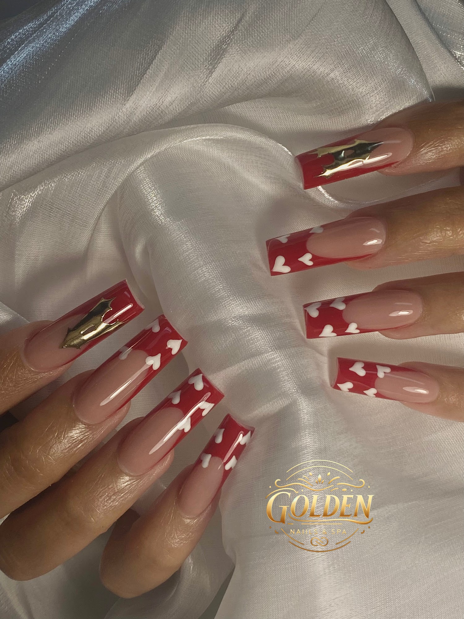 Golden Nails & Spa