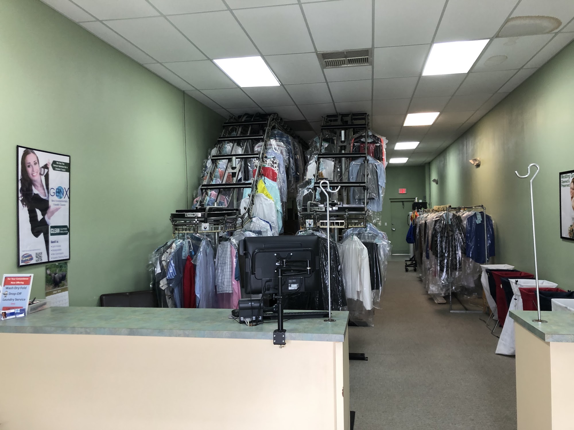 Evergreen Drycleaners & Laundry: Lansing Ridge