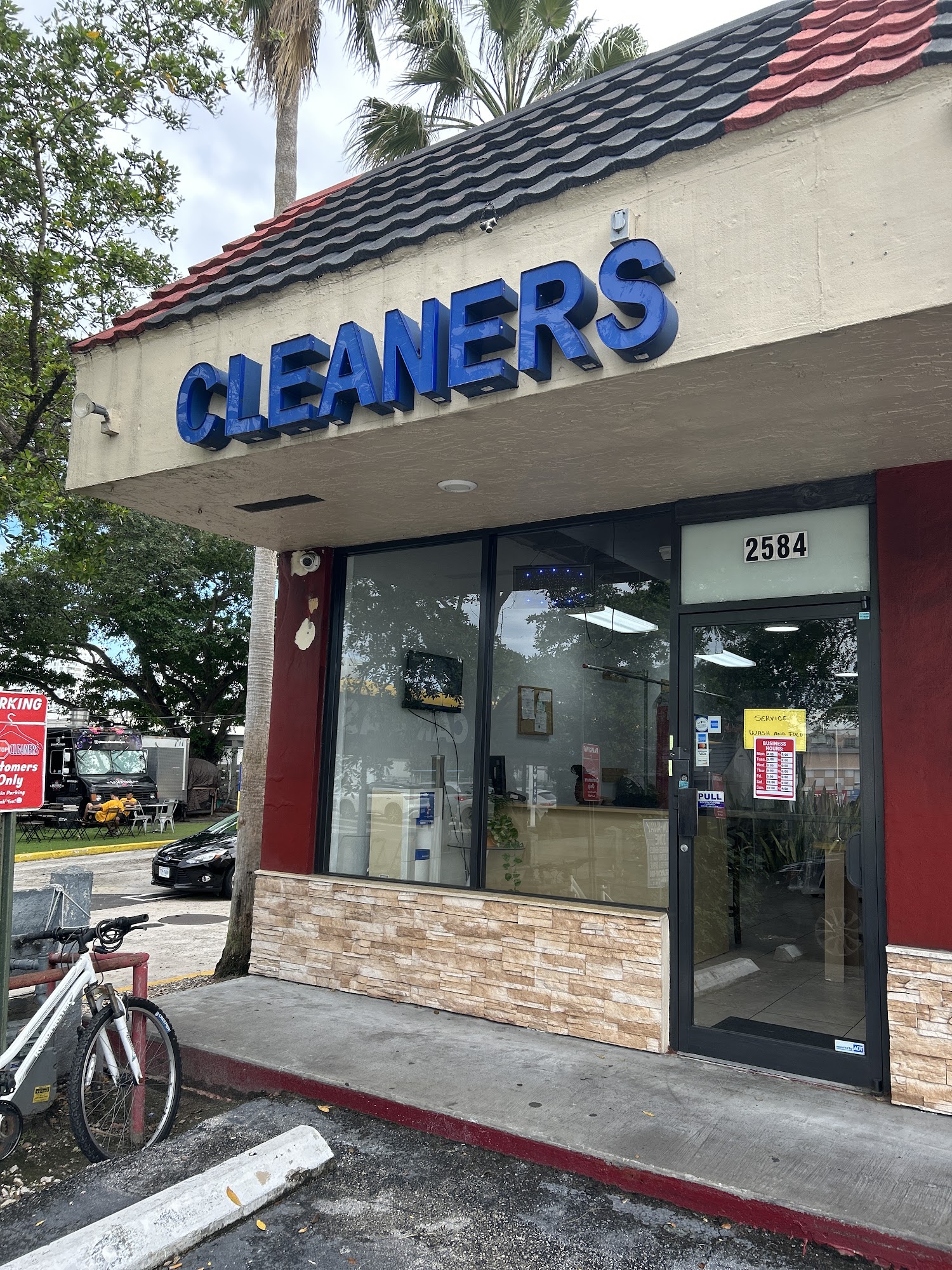 Friendly Dry Cleaners