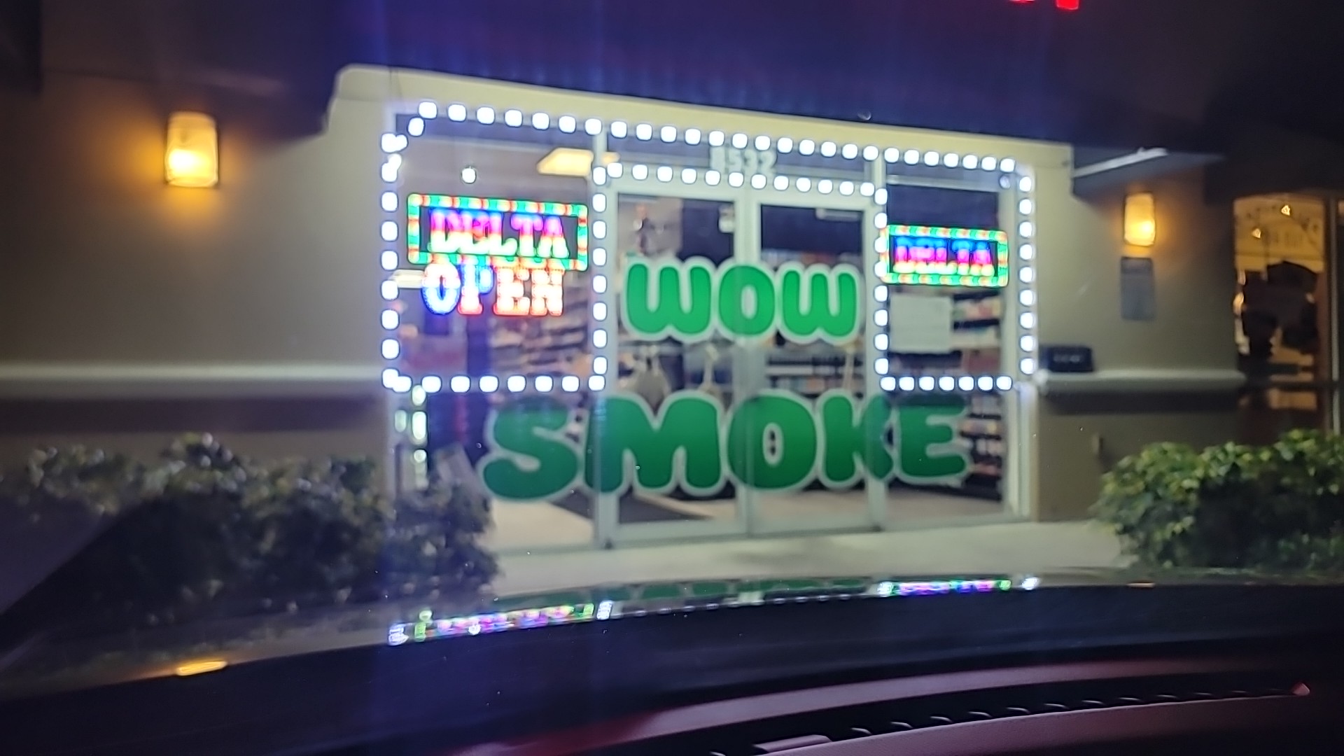 Wow Smoke Shop
