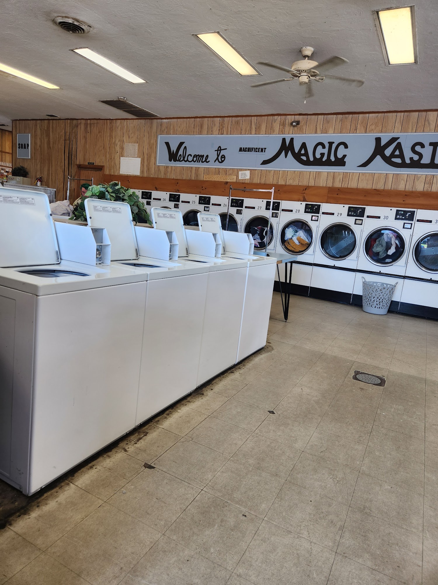 Magic Kastle Coin Laundry