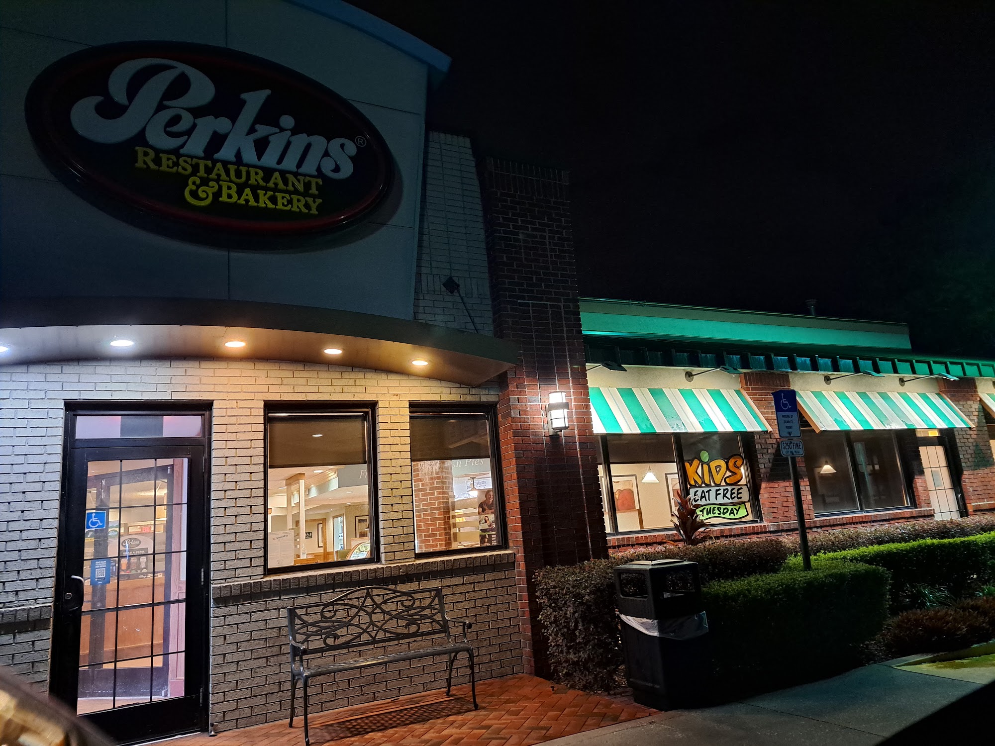 Perkins Restaurant & Bakery