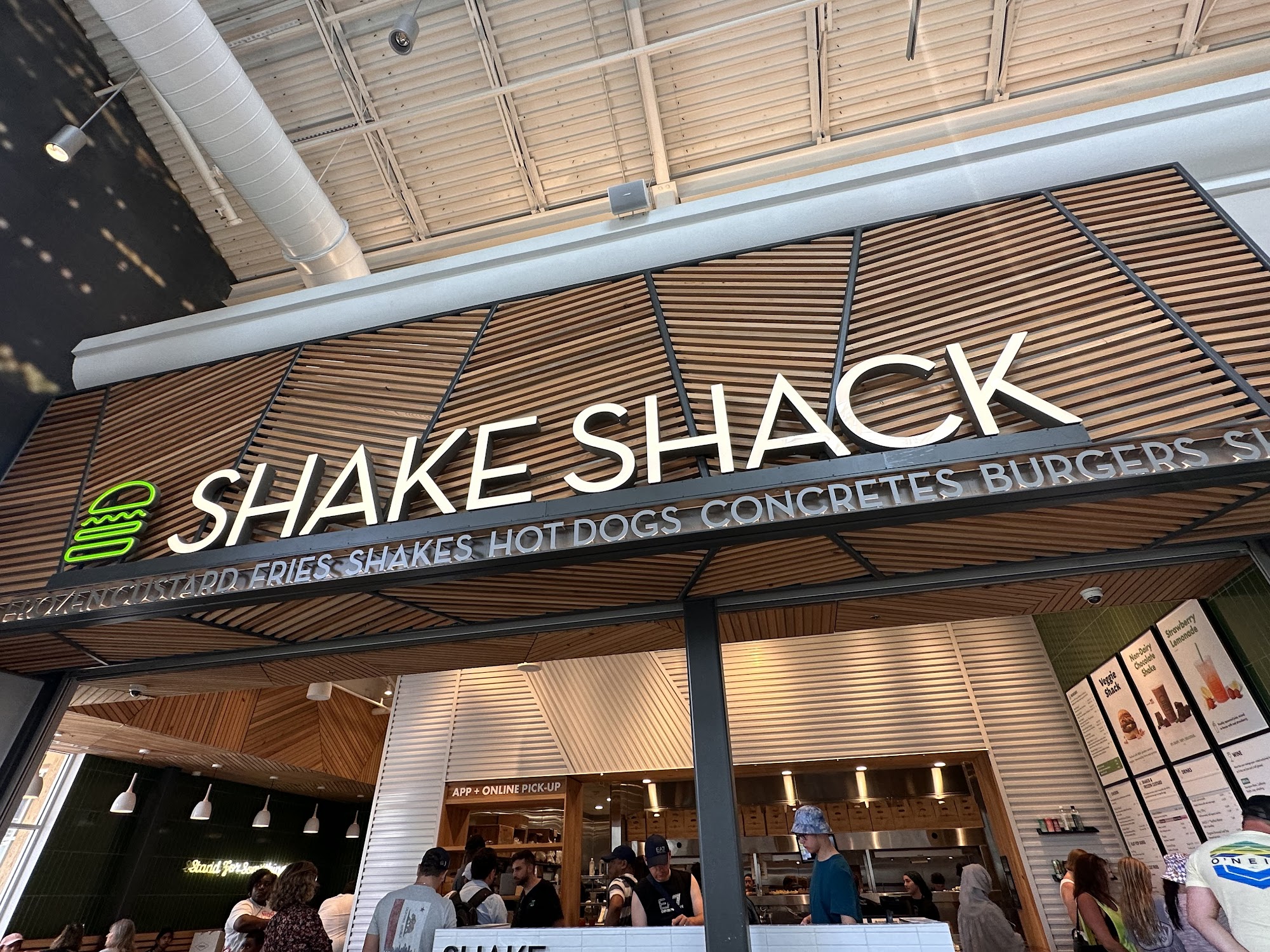 Shake Shack Orlando Premium - Food Court
