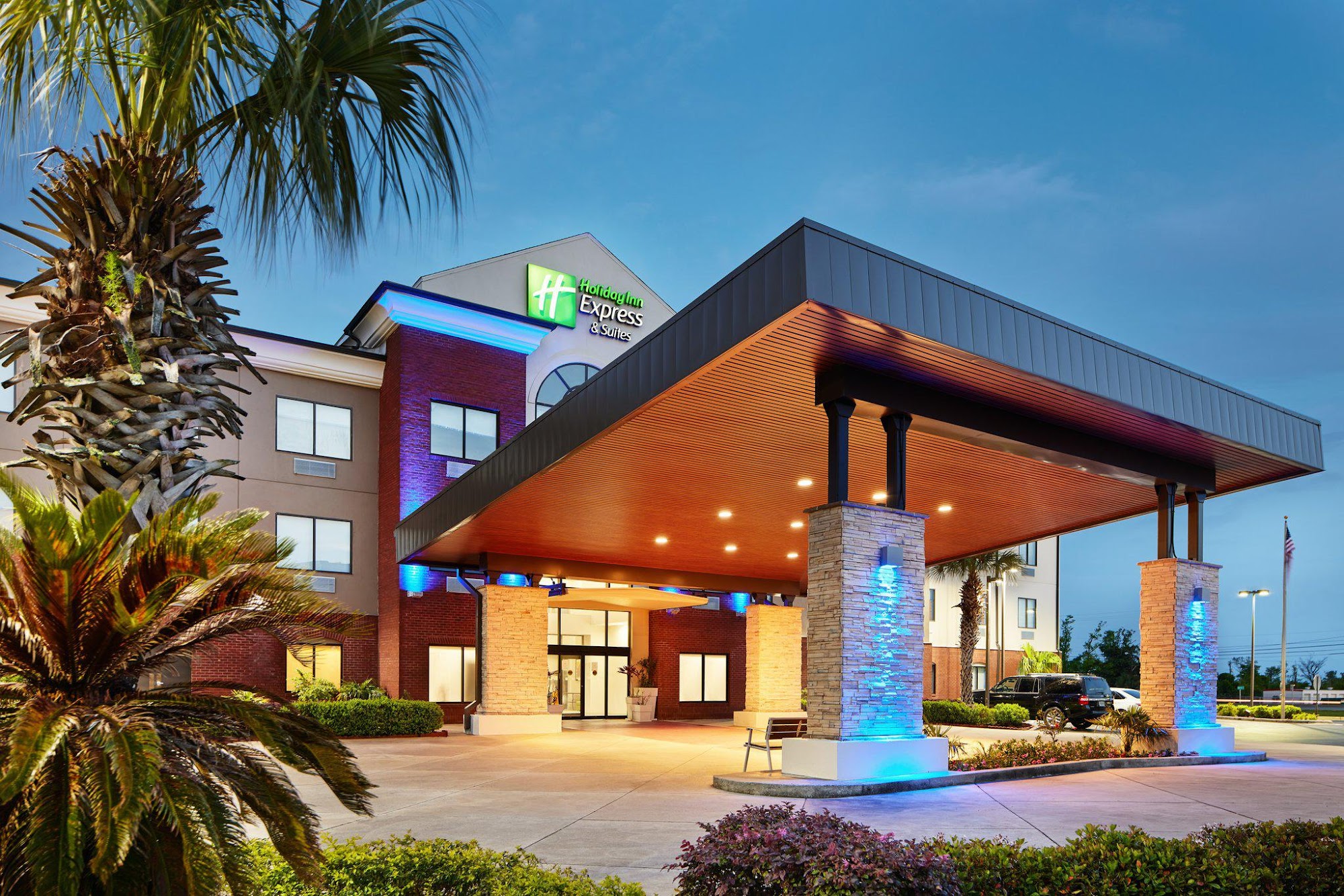 Holiday Inn Express & Suites Panama City-Tyndall, an IHG Hotel