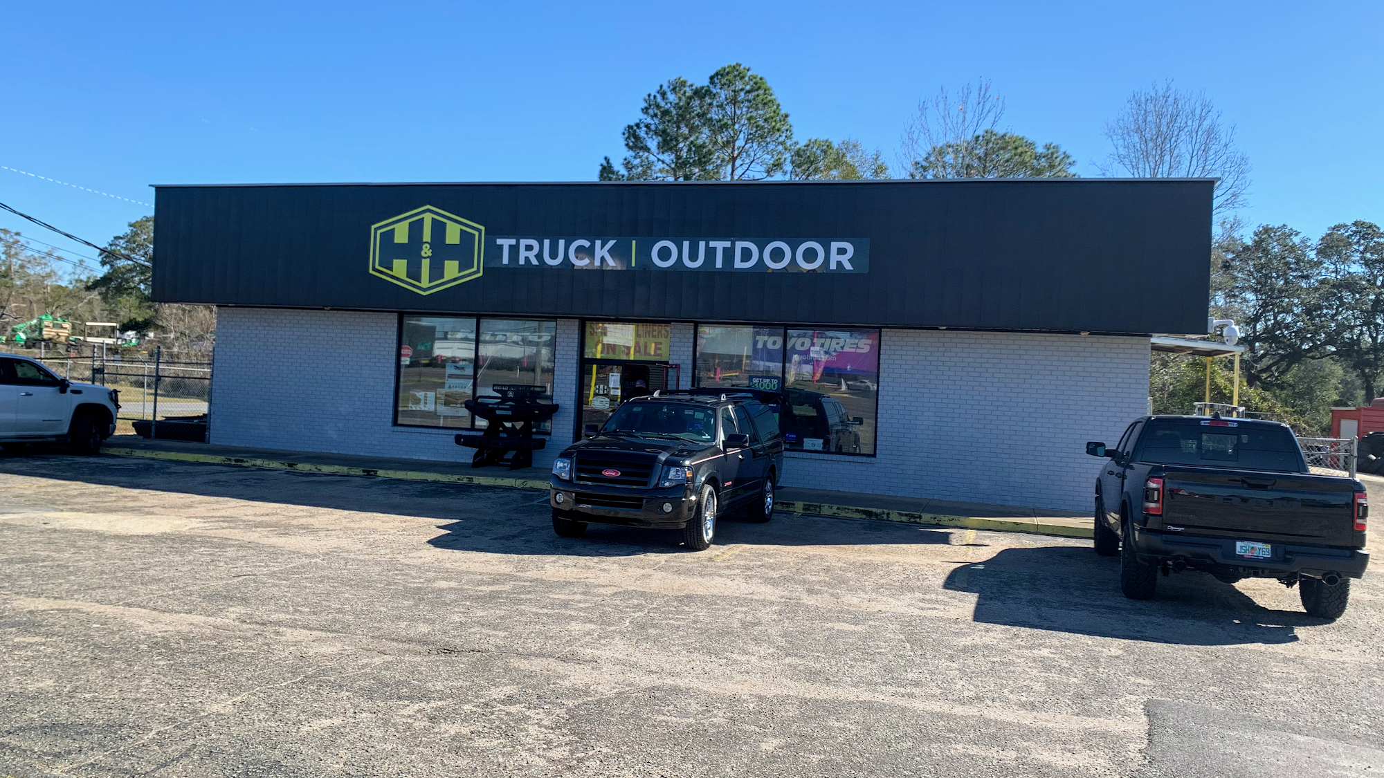 H&H Truck and Outdoor - Pensacola FL