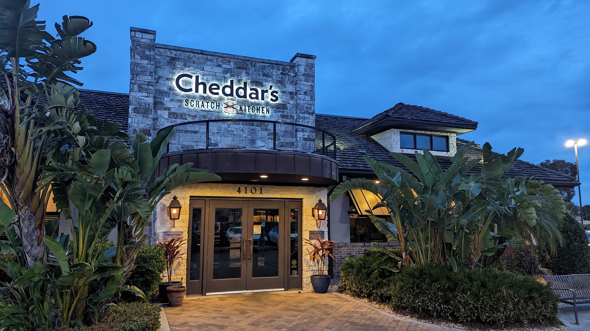 Cheddar's Scratch Kitchen