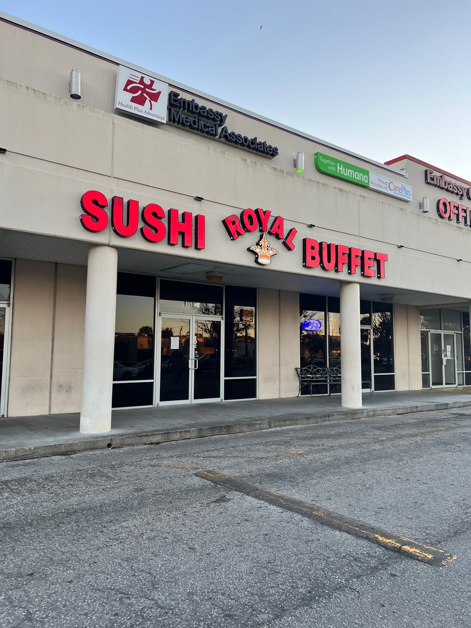 Royal Sushi Buffet