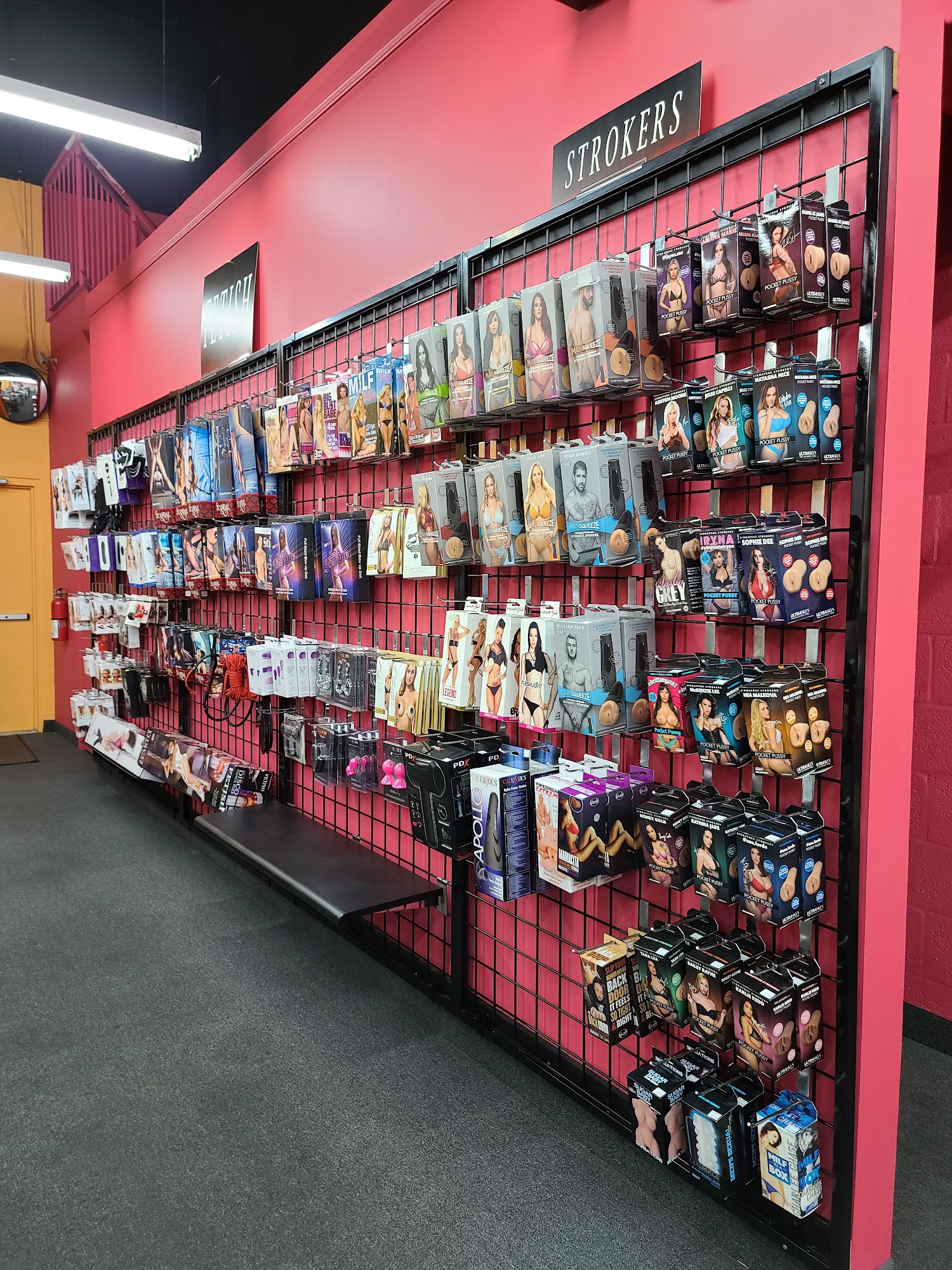 REDLIGHT ADULT VIDEO OUTLET - 3900 Byron Dr, Riviera Beach FL 33404 -  Loc8NearMe