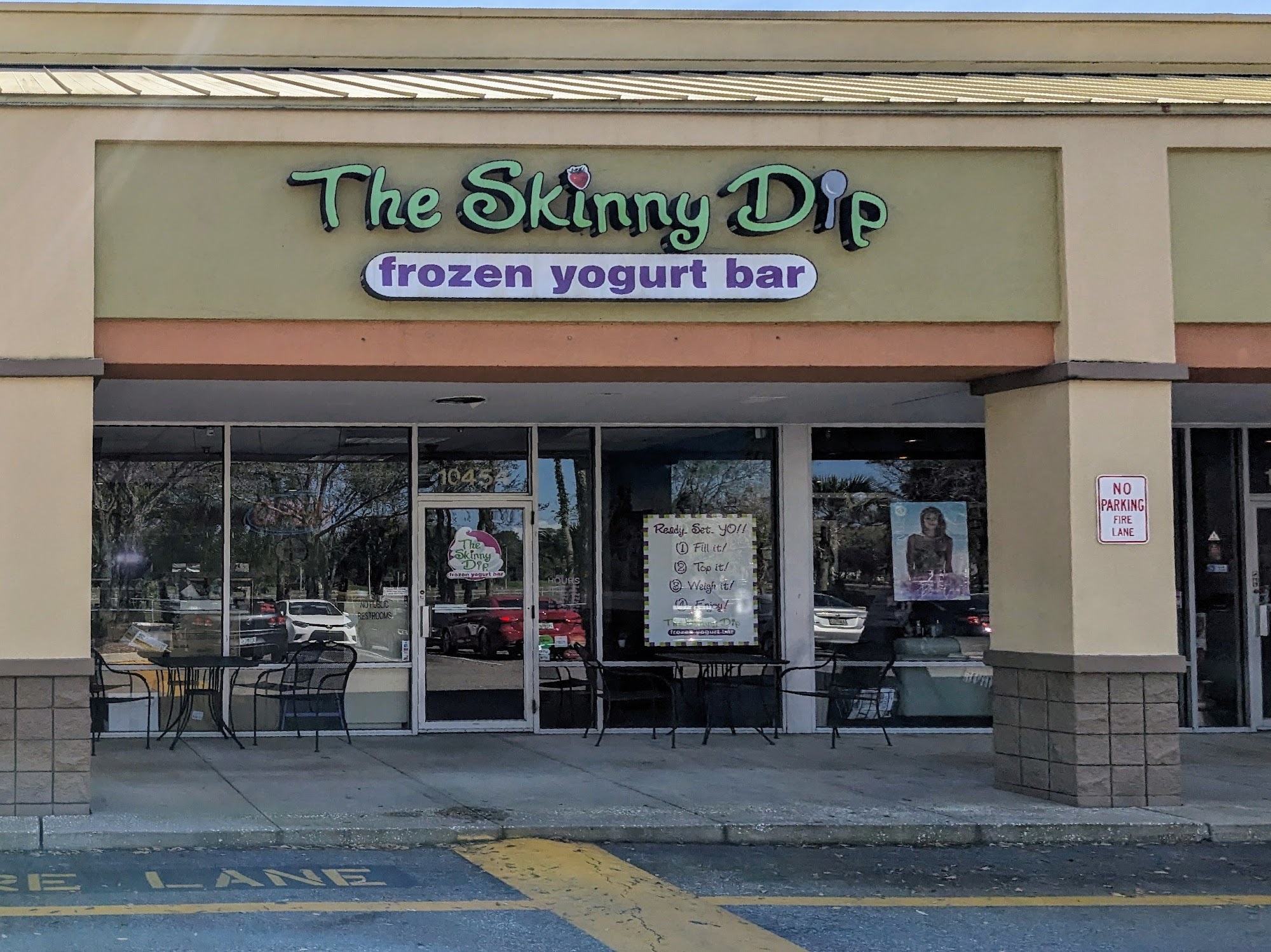 The Skinny Dip Frozen Yogurt Bar St. Pete