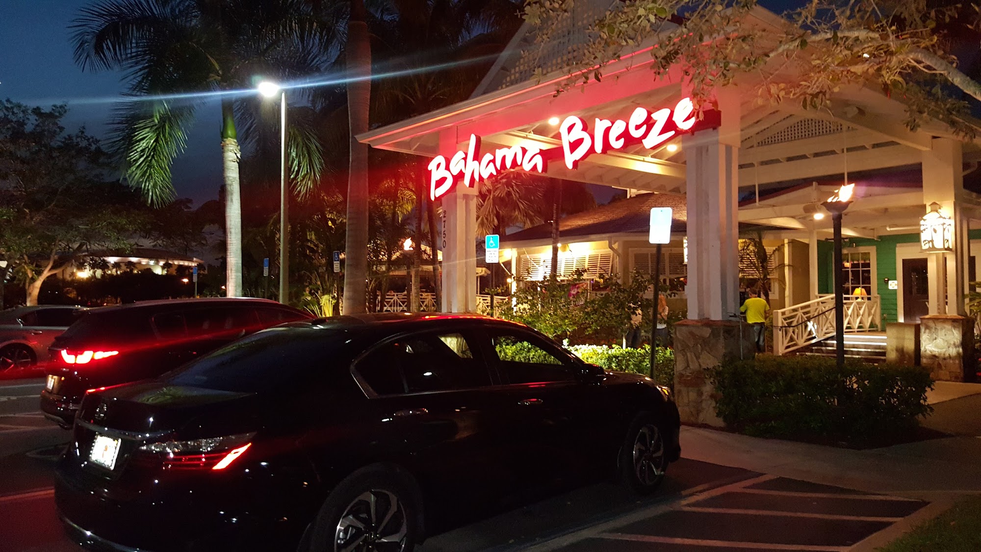 Bahama Breeze