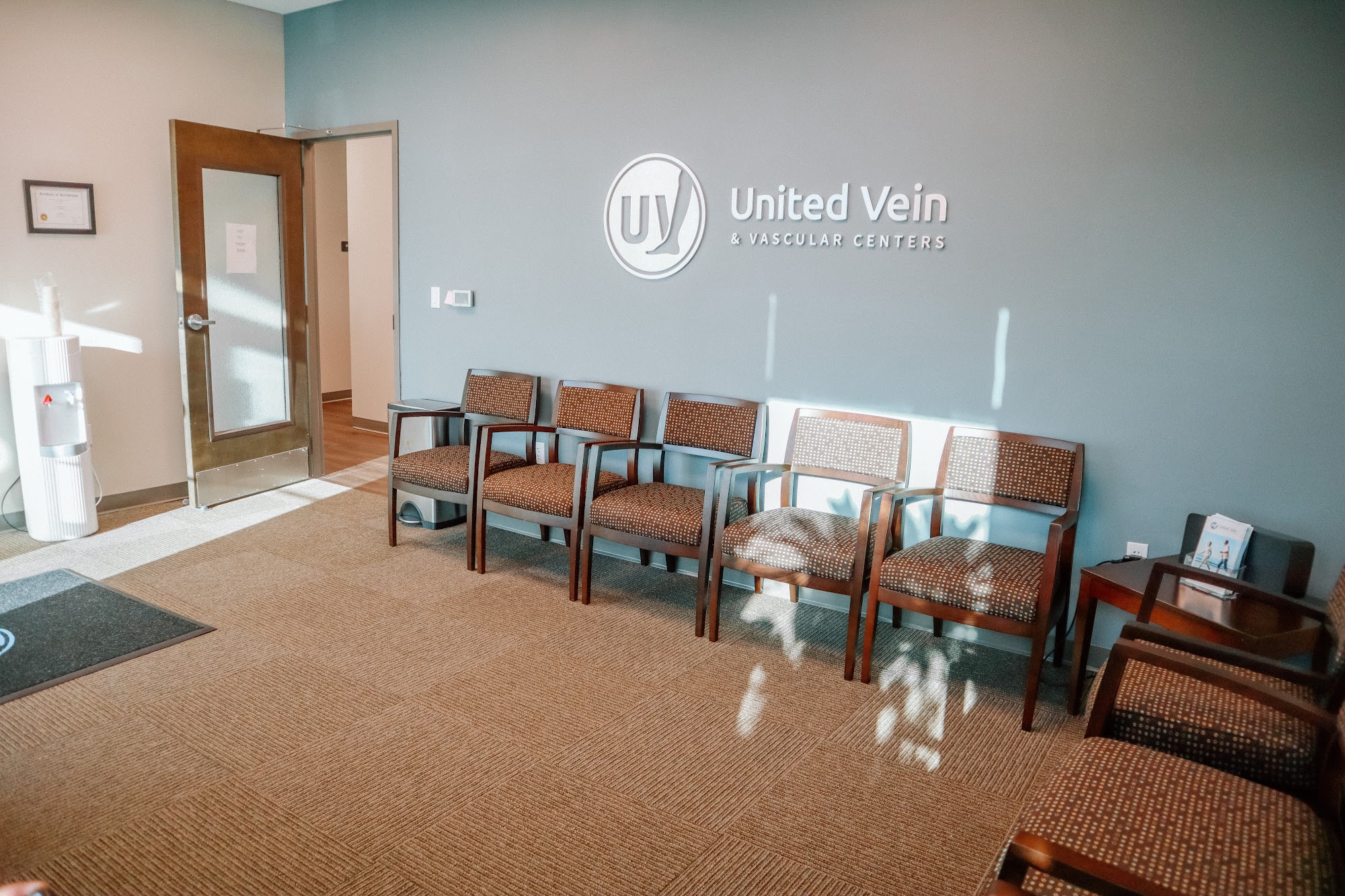 United Vein & Vascular Centers of Sarasota, FL 8029 Cooper Creek Blvd #104, University Park Florida 34201