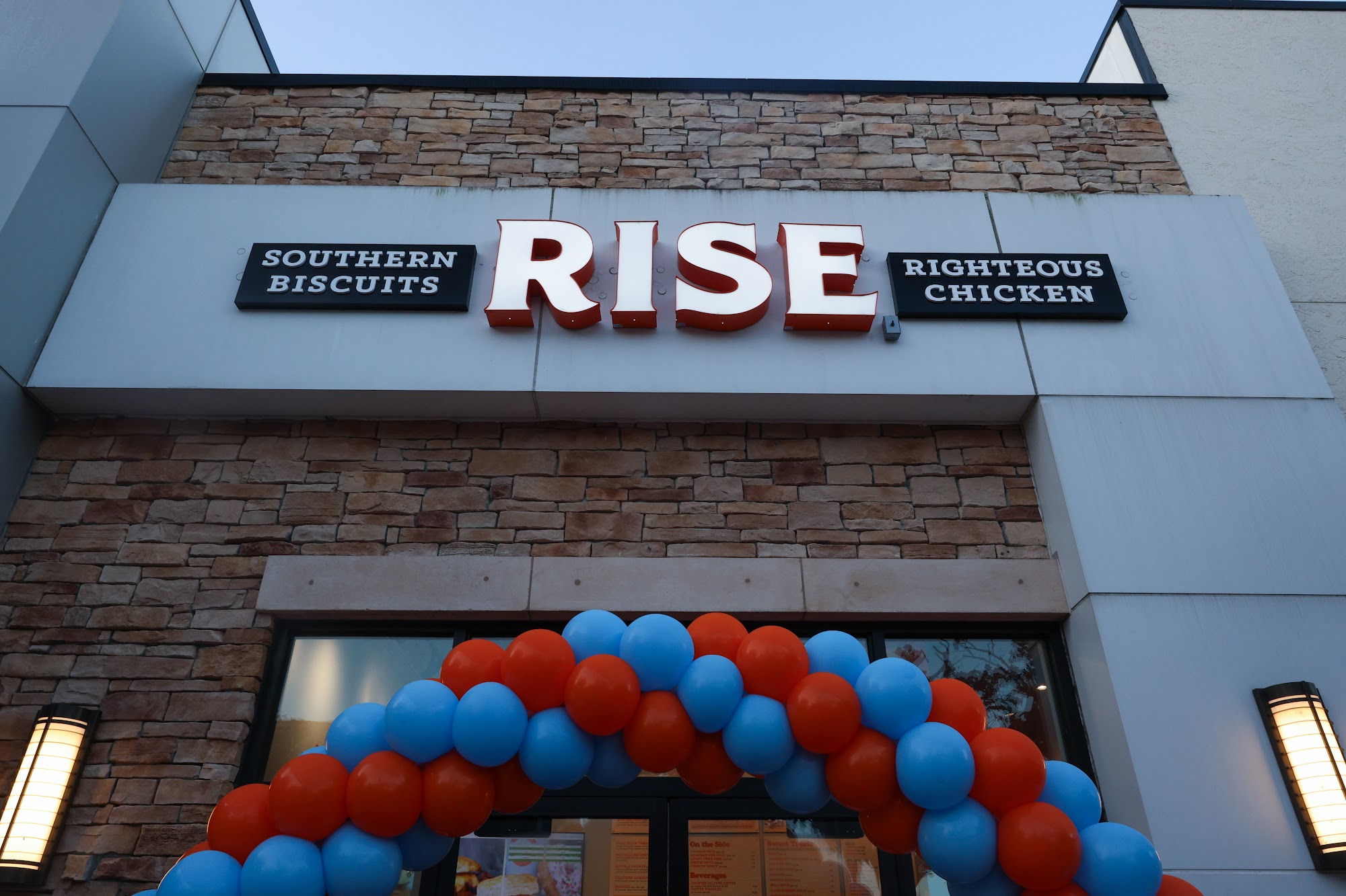 Rise Southern Biscuits Righteous Chicken