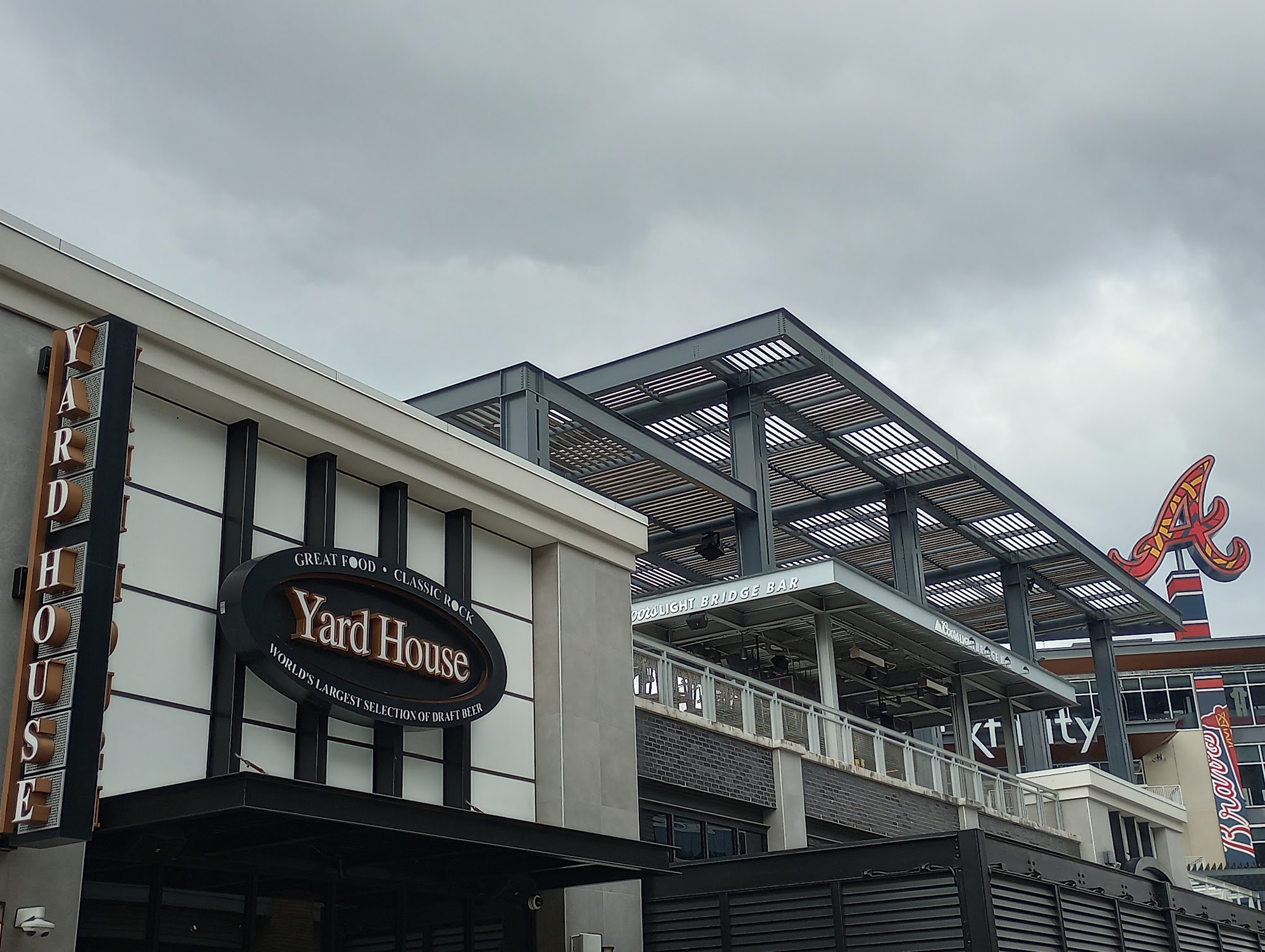 Yard House