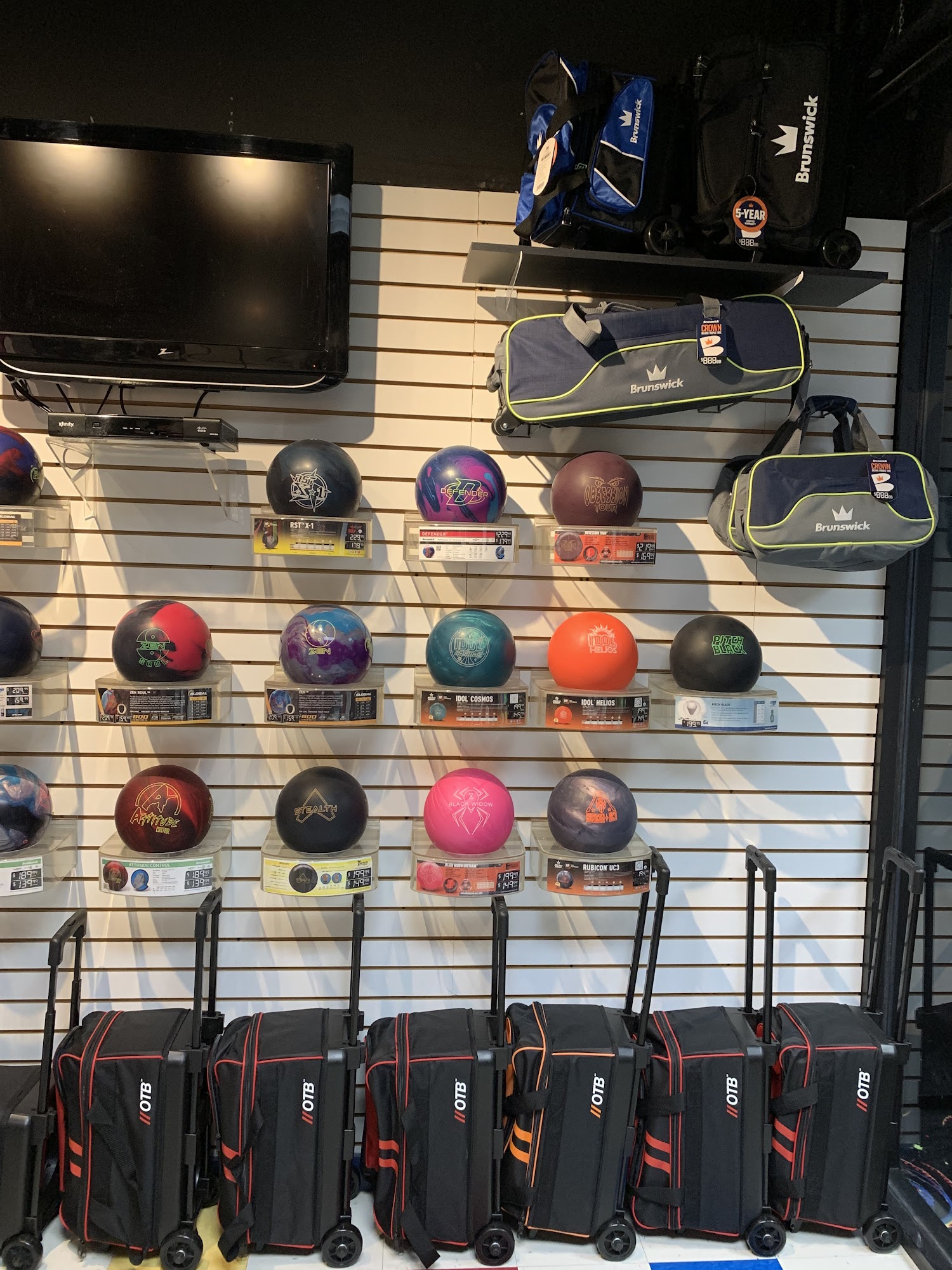 Mohns Bowling Supply