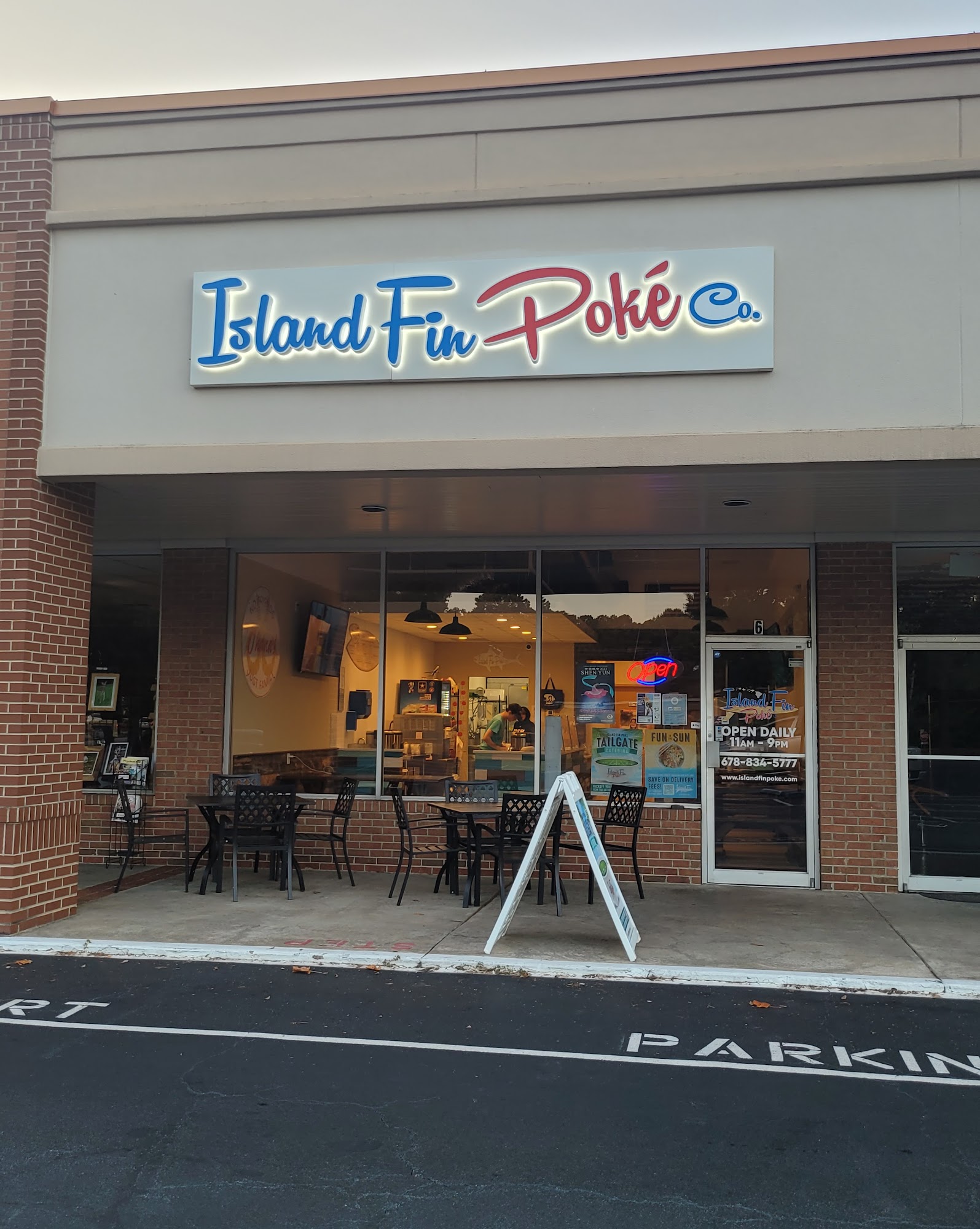 Island Fin Poké Company - Peachtree City