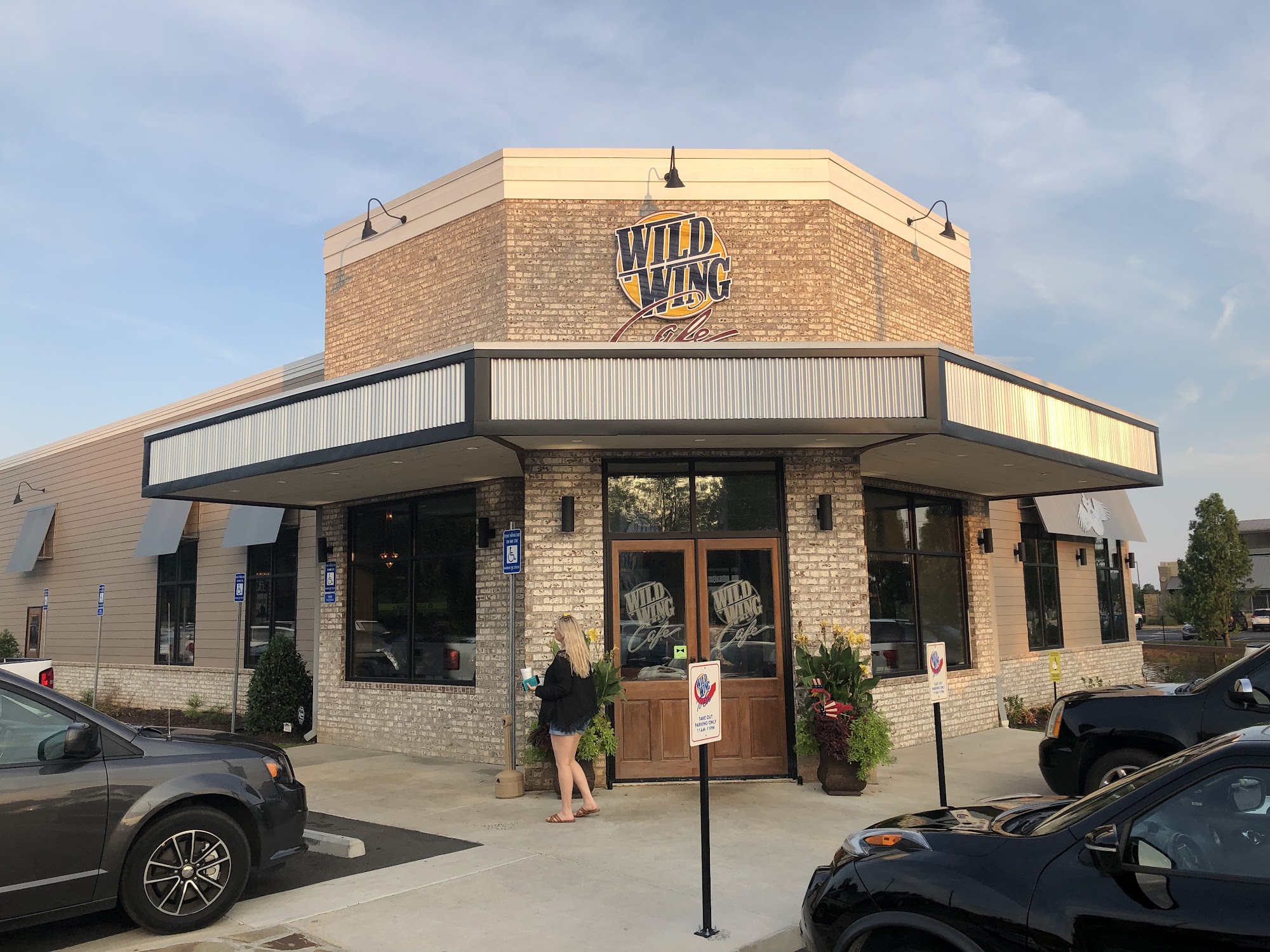 Wild Wing Cafe