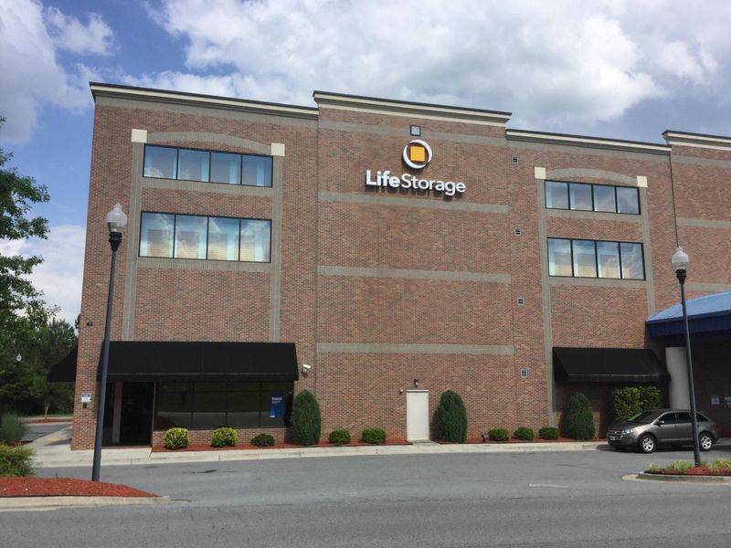 Life Storage - Woodstock