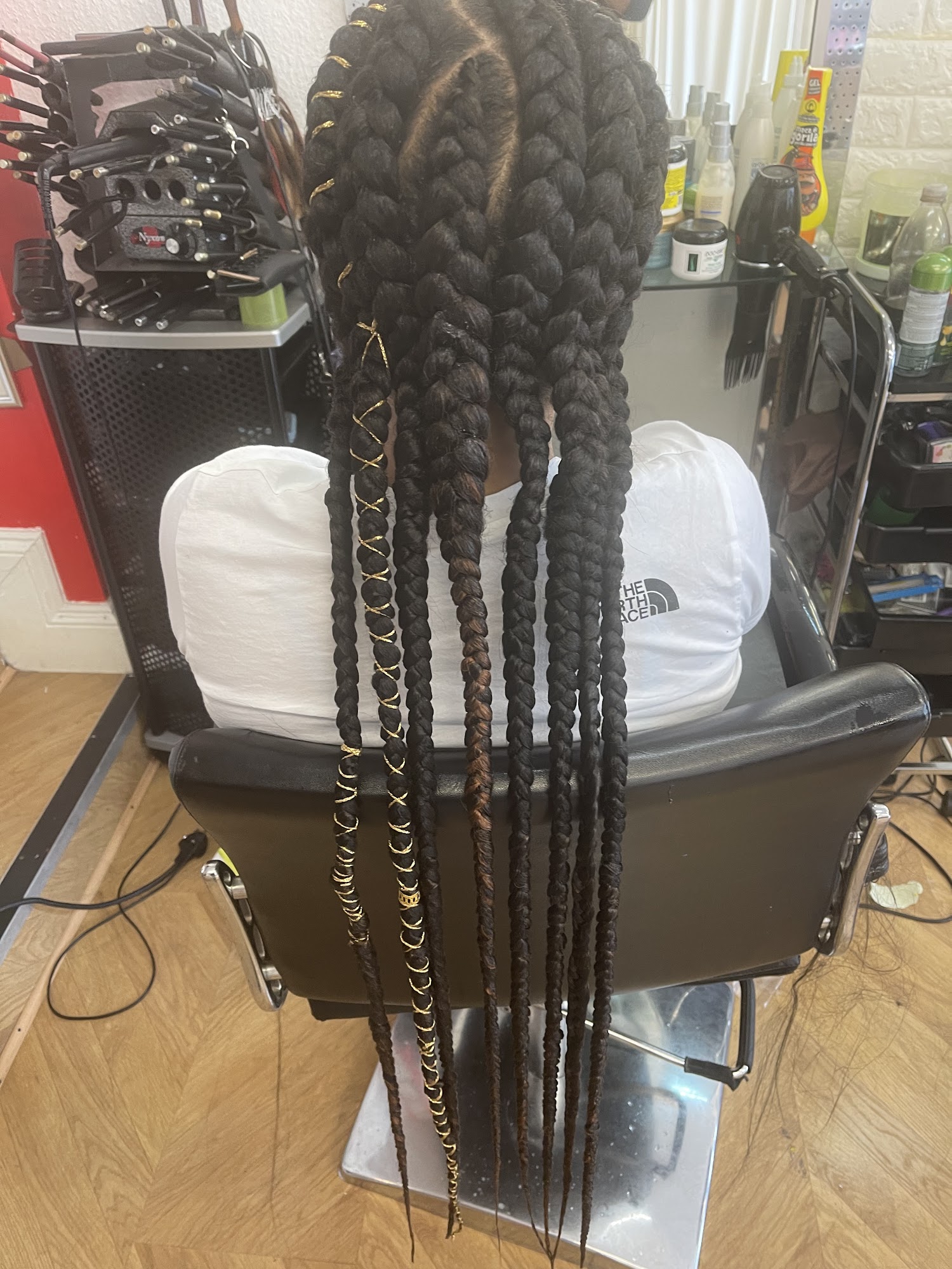 Blakes Unisex - Hair Salon