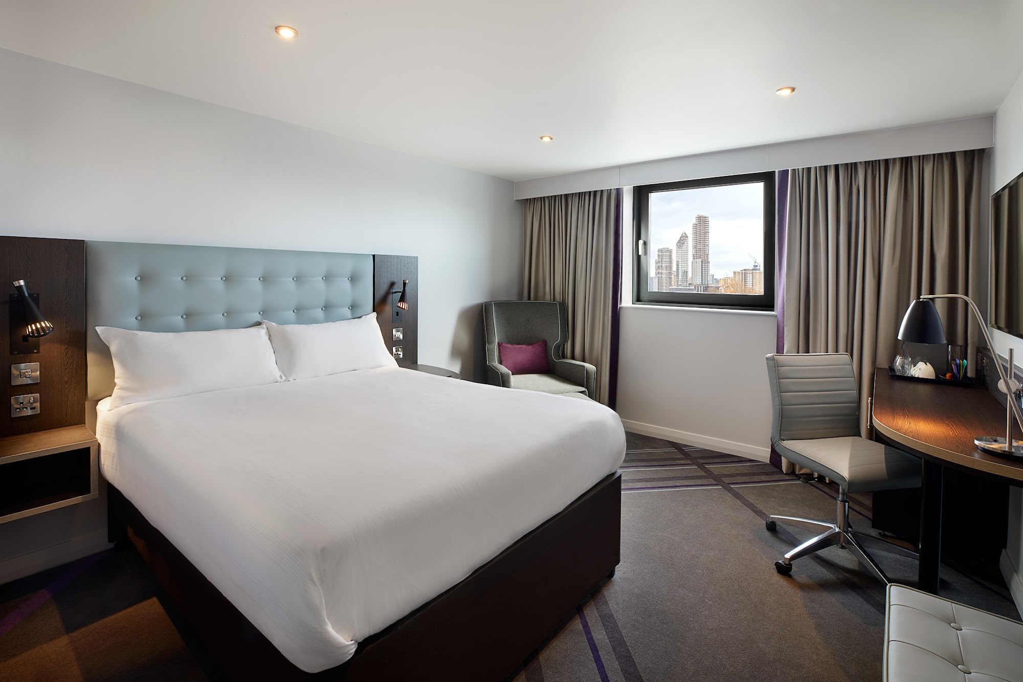 Premier Inn London Kew Bridge hotel
