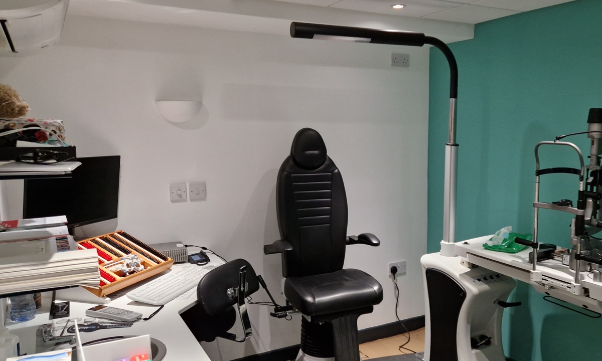 Vision Express Opticians - London - Chiswick