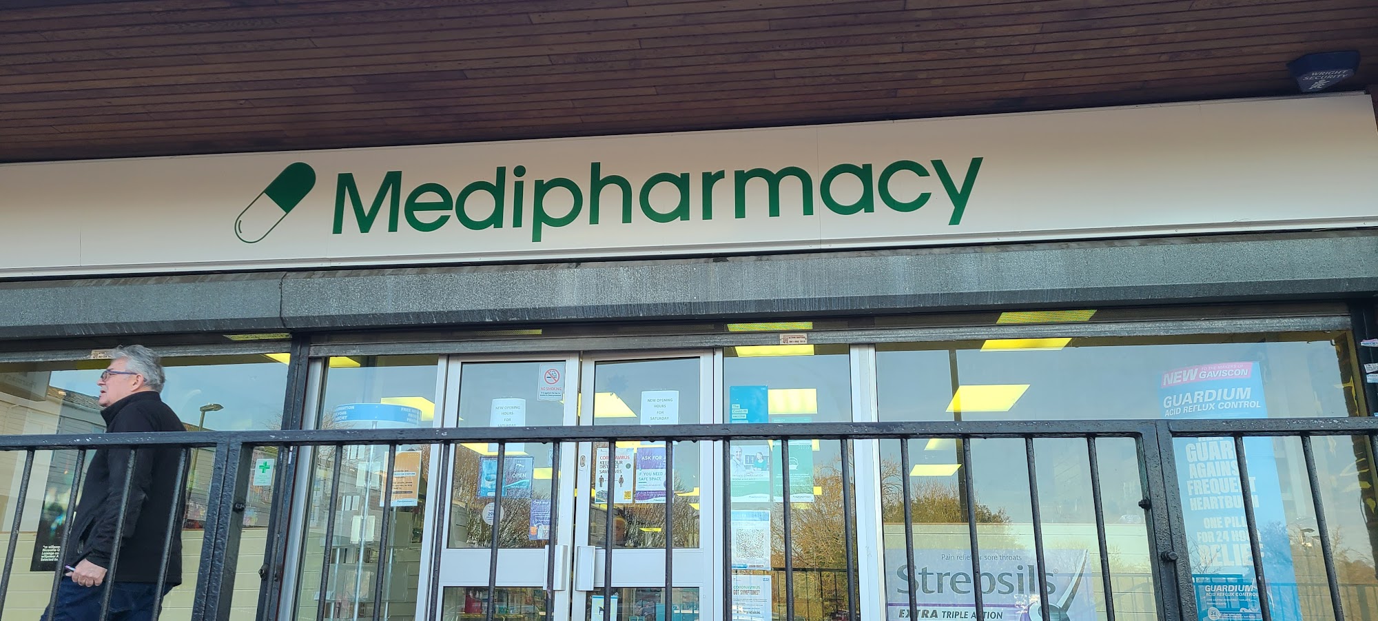 Goldmantle Medipharmacy