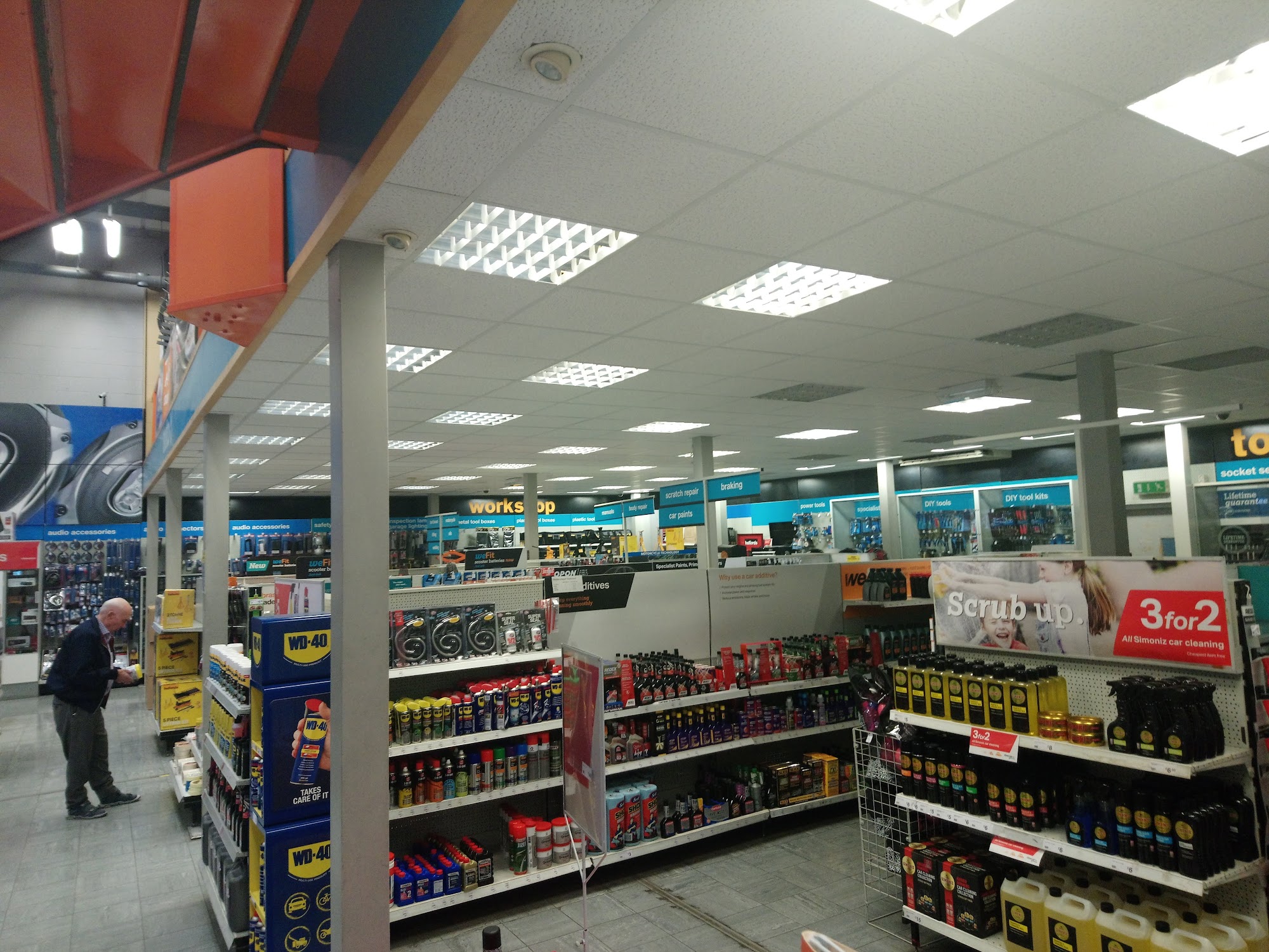 Halfords - Enfield Enfield