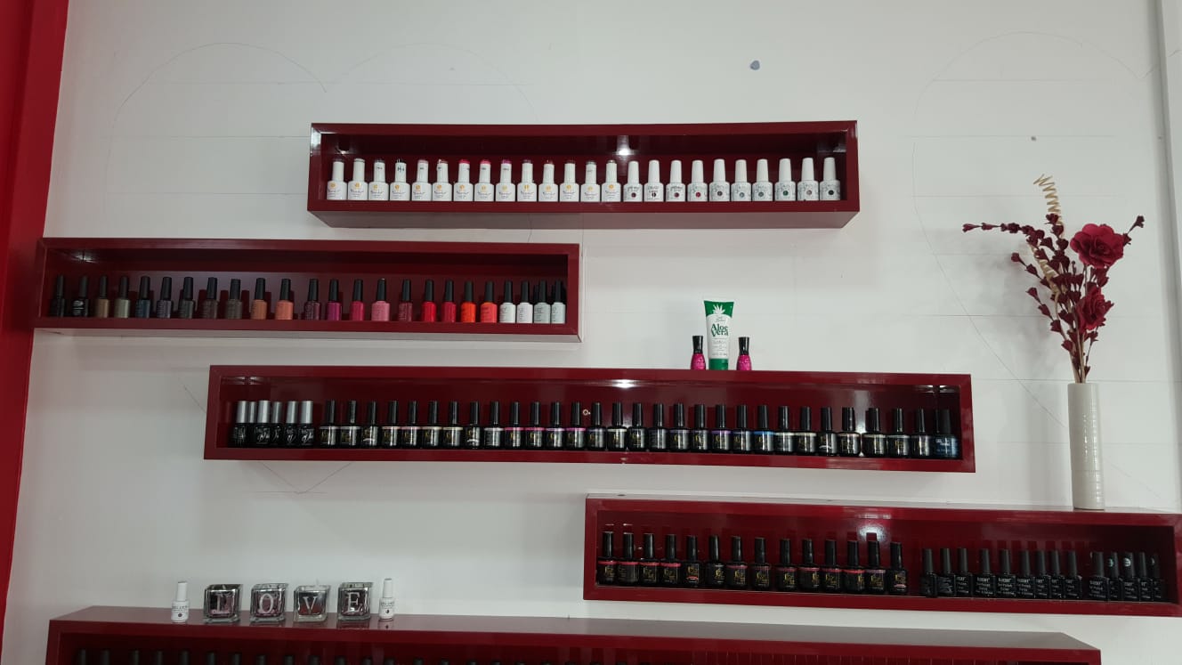 Mansi's Salon