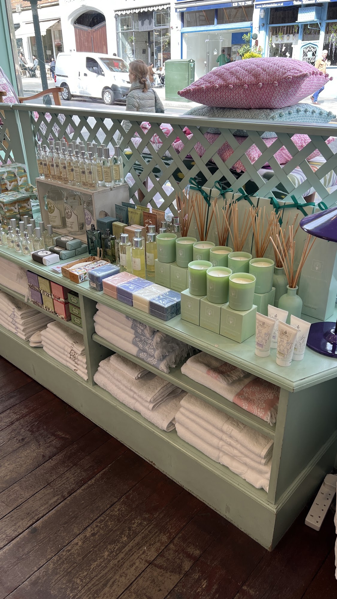 Cologne & Cotton Kensington