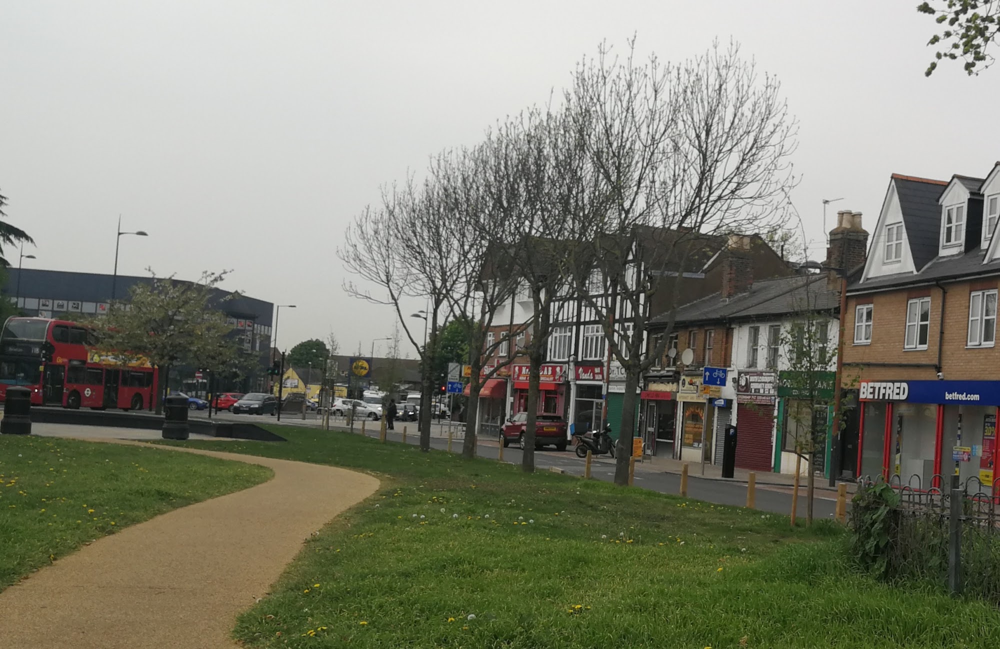 Lloyds Bank Mitcham