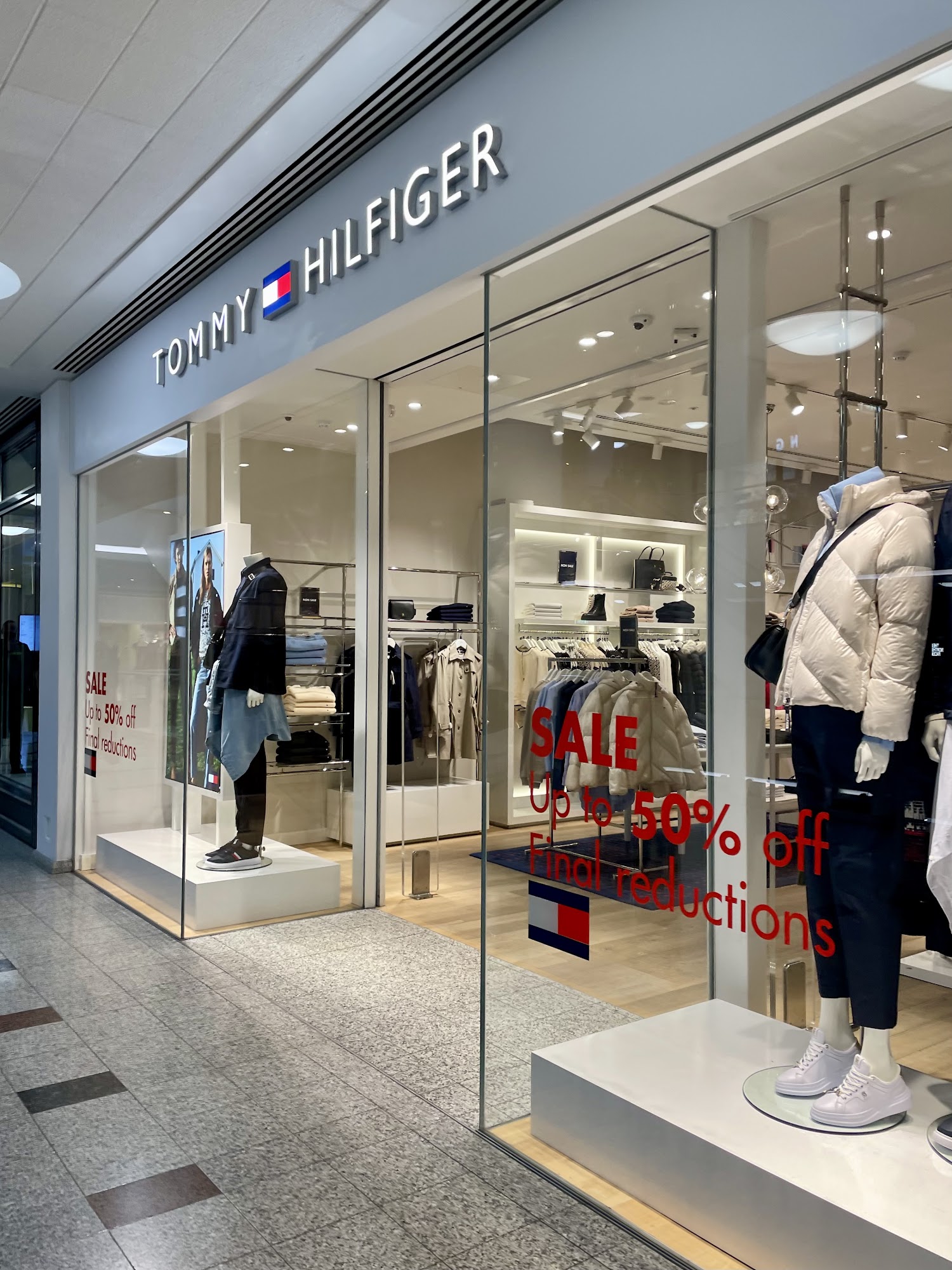 Tommy Hilfiger