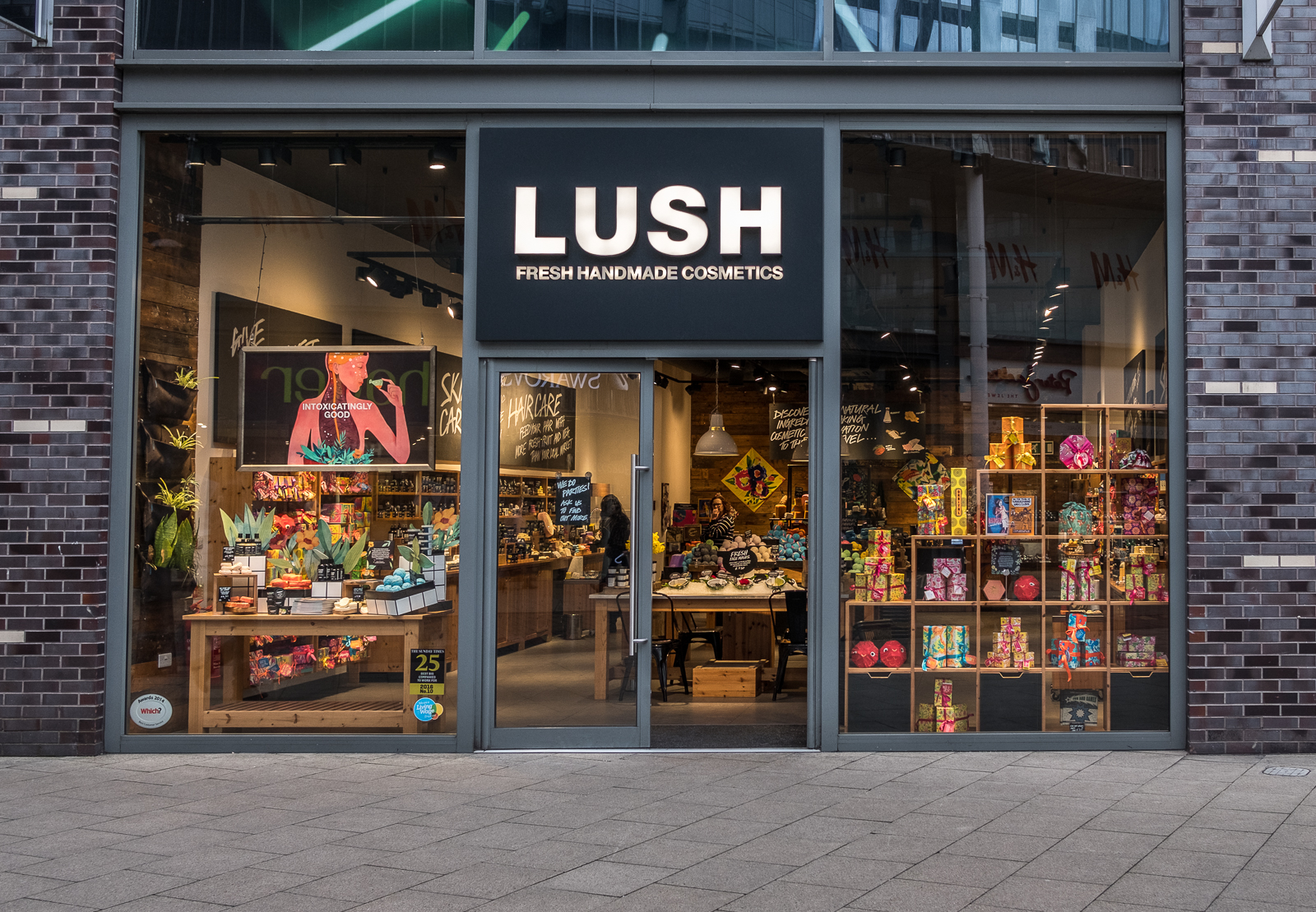 LUSH Cosmetics Bury