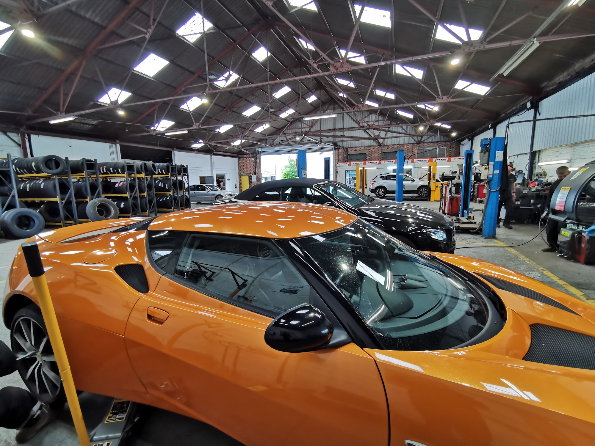Watling Tyres & MOT