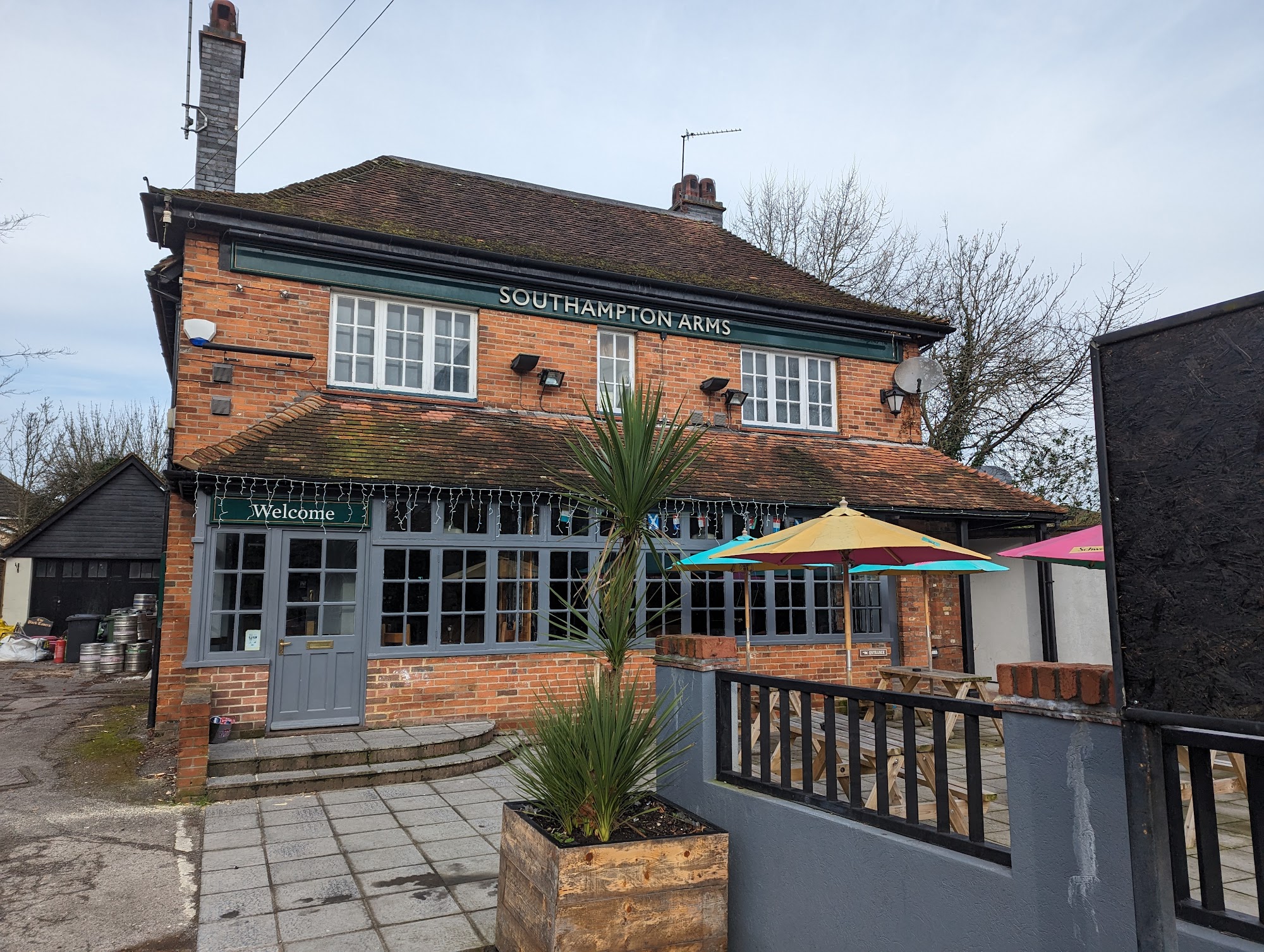 Southampton Arms 32 Winchester St, Andover