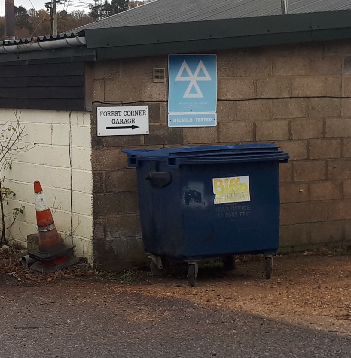 Forest Corner Garage Ringwood